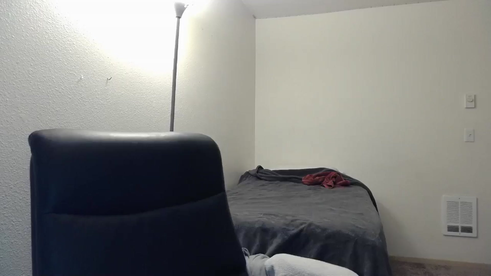 Gallery image thumbnail from Leeleigh1's myfreecams stream on, 01/27/2025, 02:18 image 8 of 20