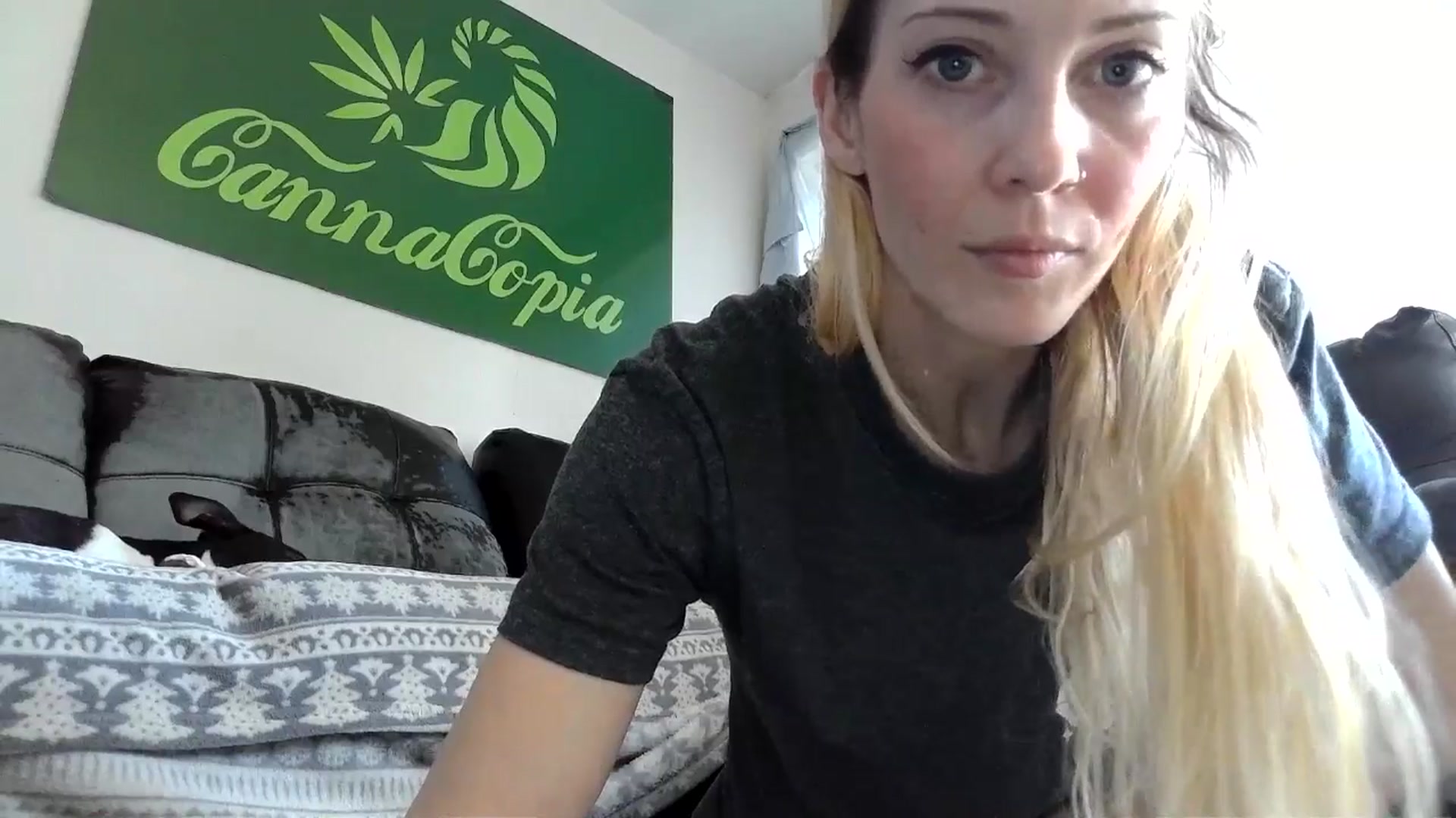 Gallery image thumbnail from Leeleigh1's myfreecams stream on, 05/17/2025, 17:34 image 19 of 20