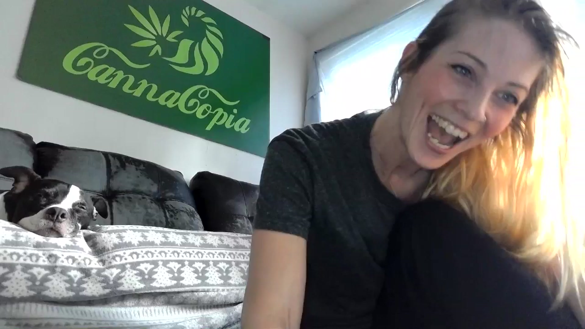 Gallery image thumbnail from Leeleigh1's myfreecams stream on, 05/17/2025, 17:34 image 4 of 20