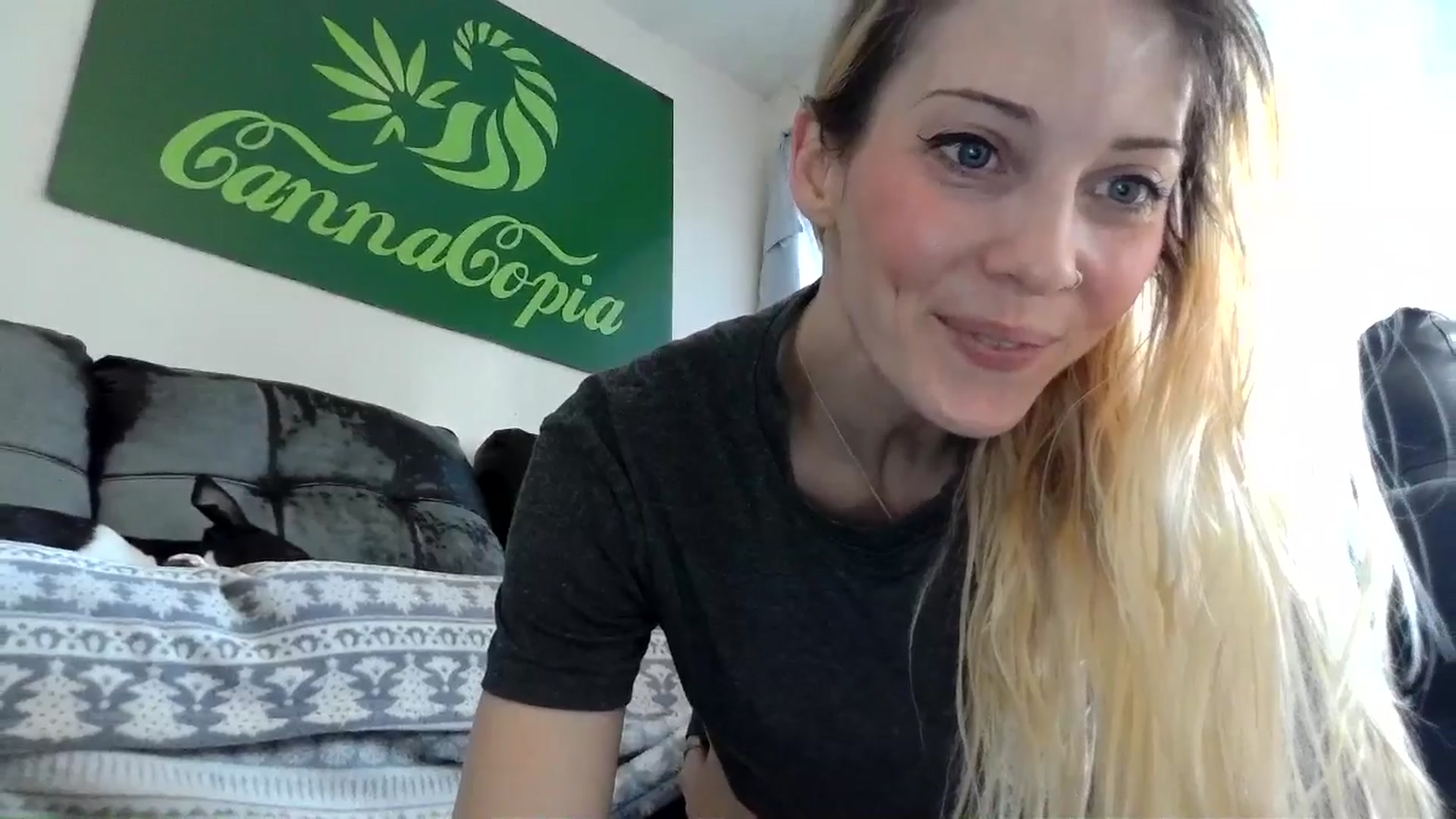 Gallery image thumbnail from Leeleigh1's myfreecams stream on, 05/17/2025, 17:34 image 18 of 20