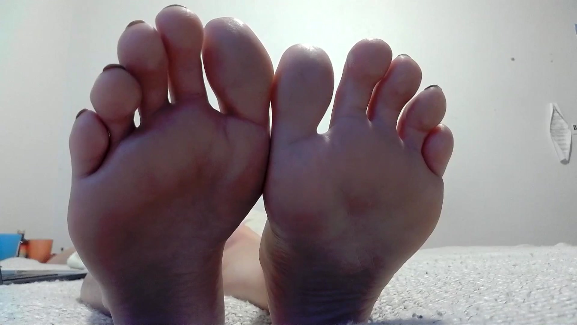 Gallery image thumbnail from Leeleigh1's myfreecams stream on, 08/24/2025, 07:25 image 17 of 20