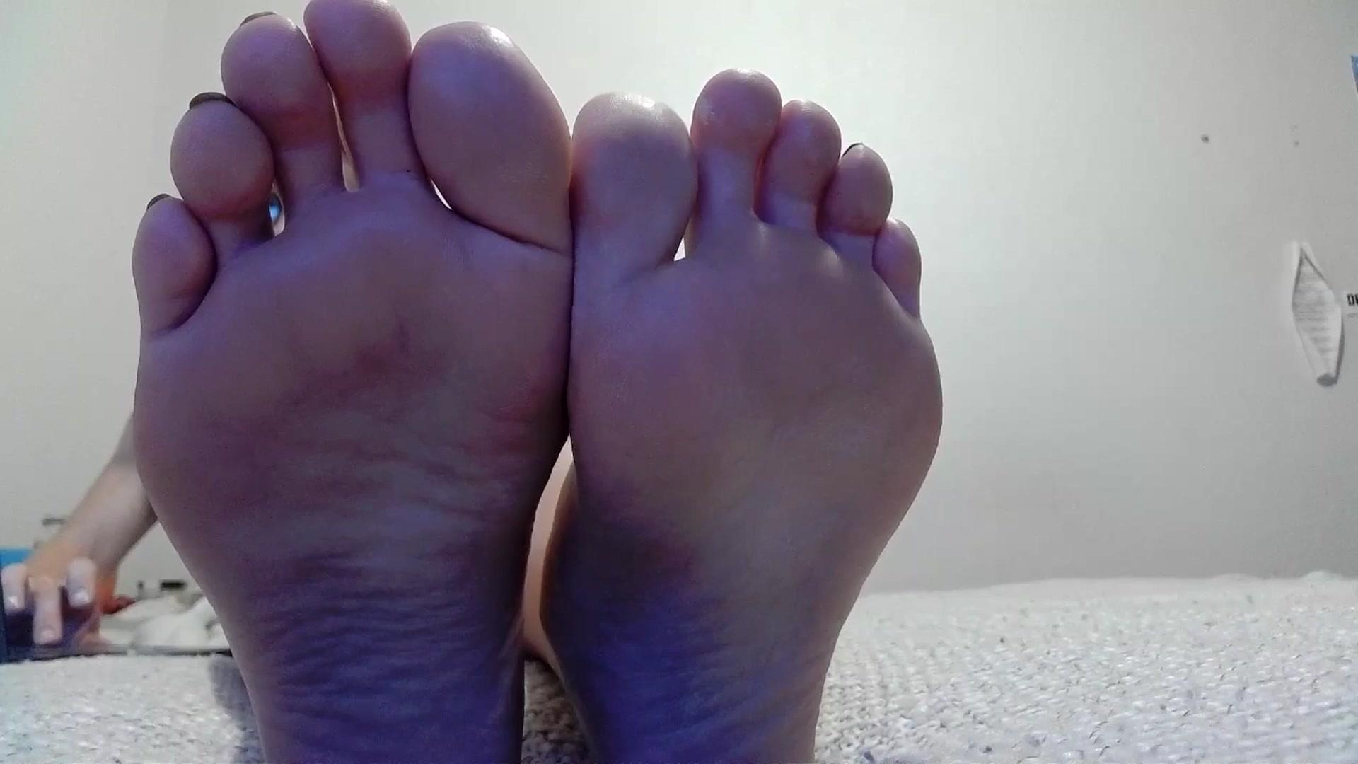 Gallery image thumbnail from Leeleigh1's myfreecams stream on, 08/24/2025, 07:25 image 11 of 20