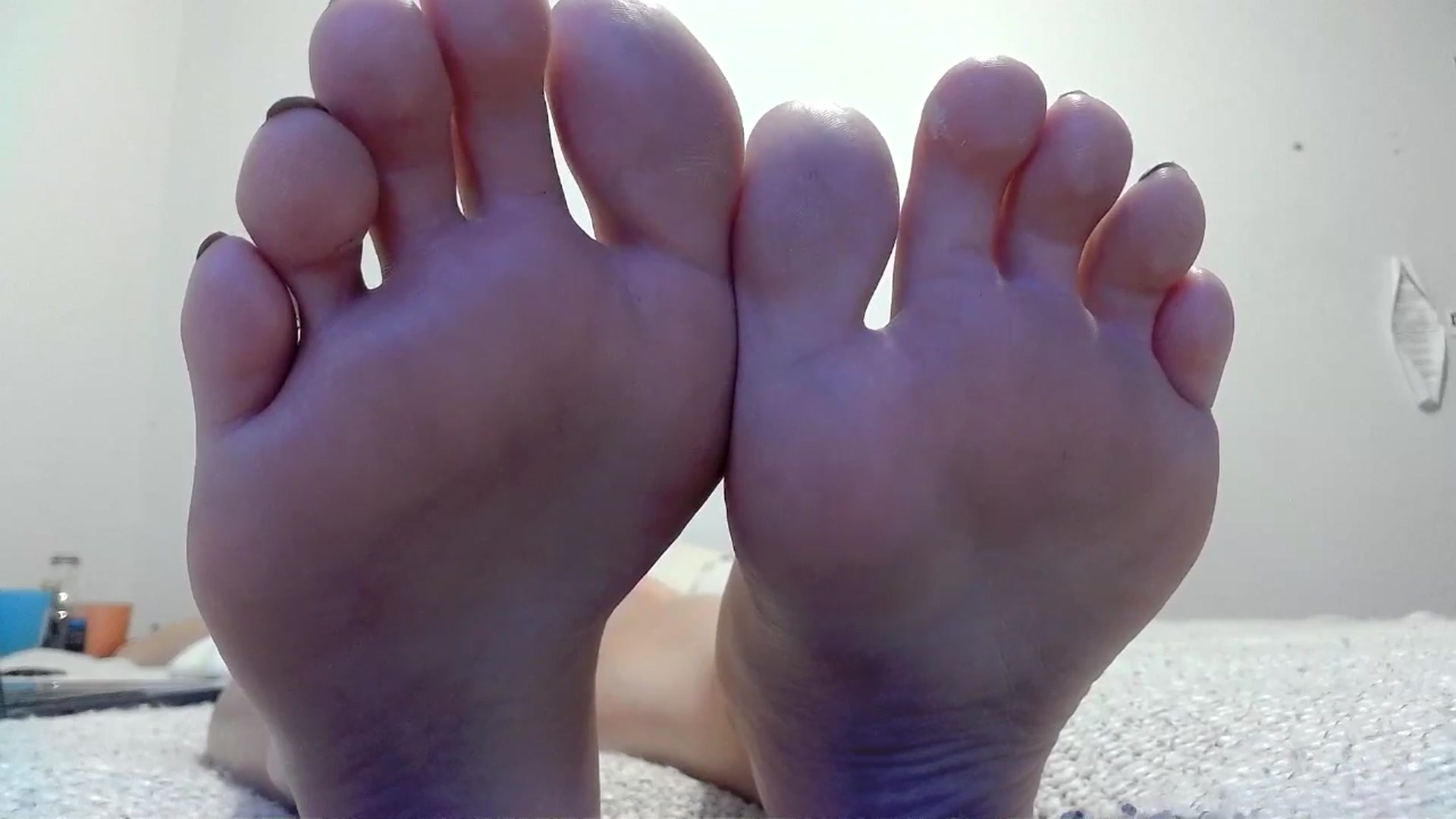 Gallery image thumbnail from Leeleigh1's myfreecams stream on, 08/24/2025, 07:25 image 6 of 20