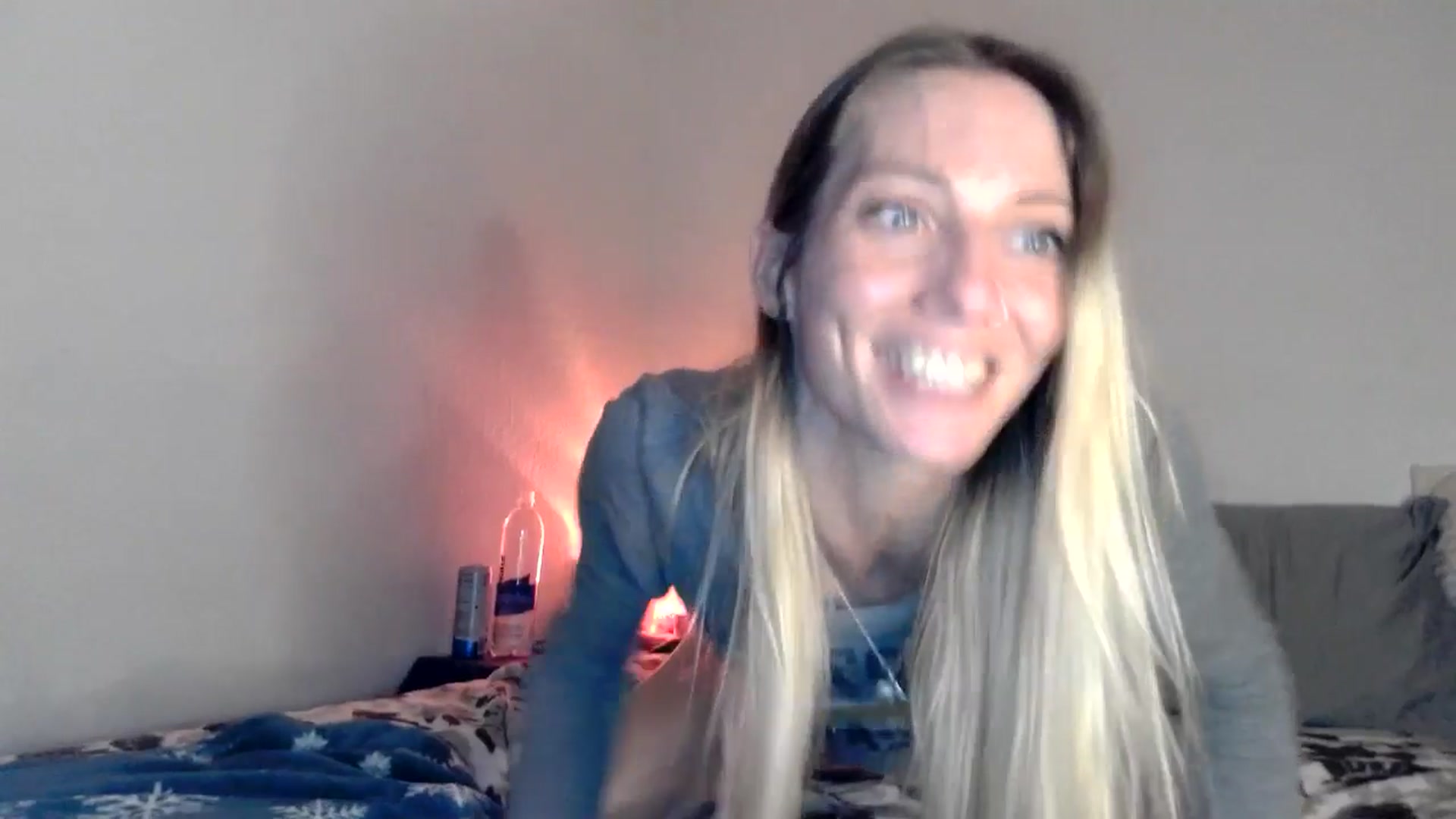Gallery image thumbnail from Leeleigh1's myfreecams stream on, 10/17/2025, 02:14 image 17 of 20