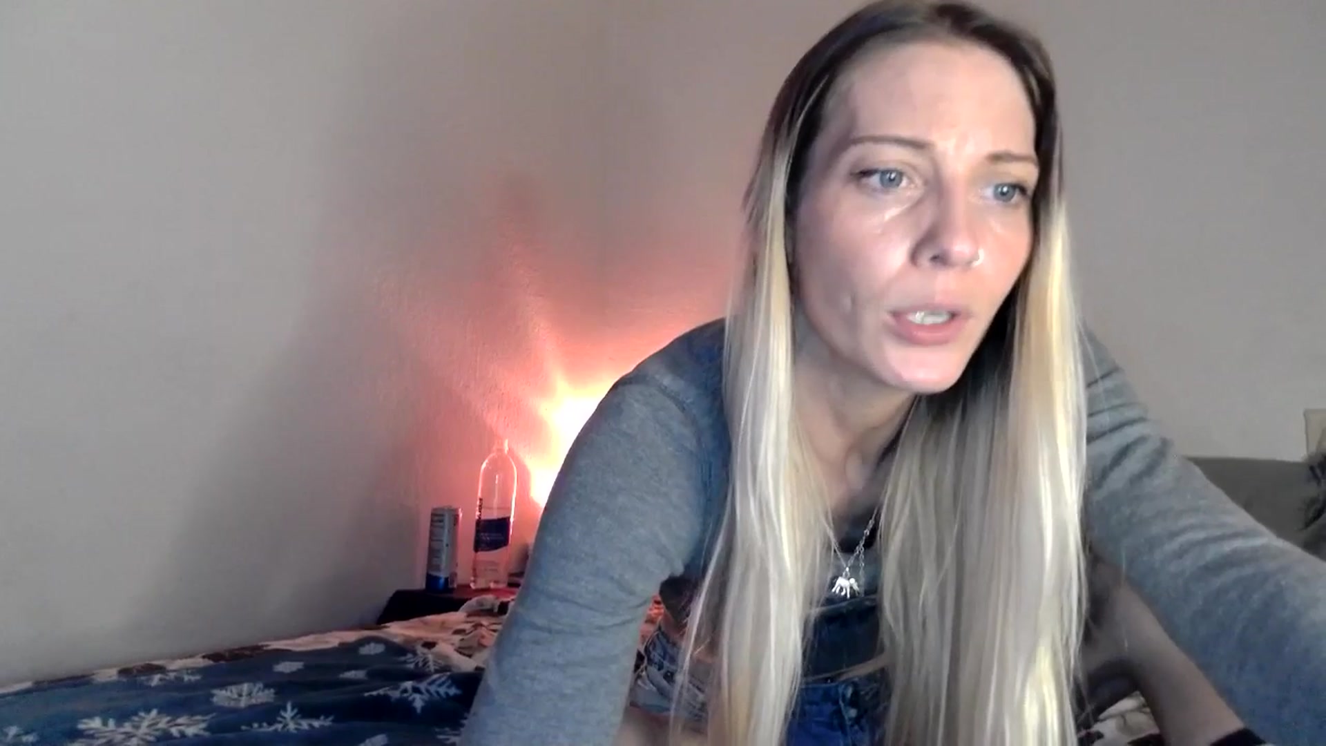 Gallery image thumbnail from Leeleigh1's myfreecams stream on, 10/17/2025, 02:14 image 13 of 20