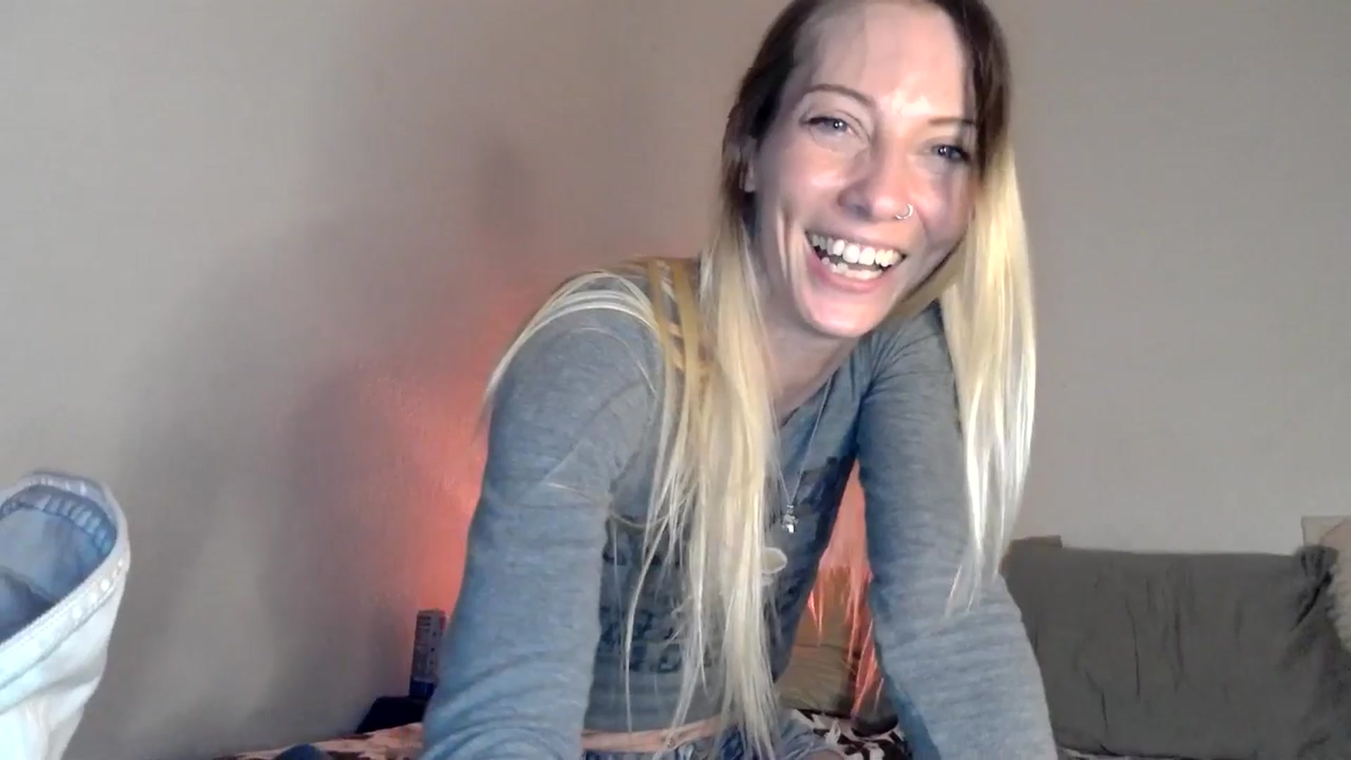 Gallery image thumbnail from Leeleigh1's myfreecams stream on, 10/17/2025, 02:14 image 20 of 20