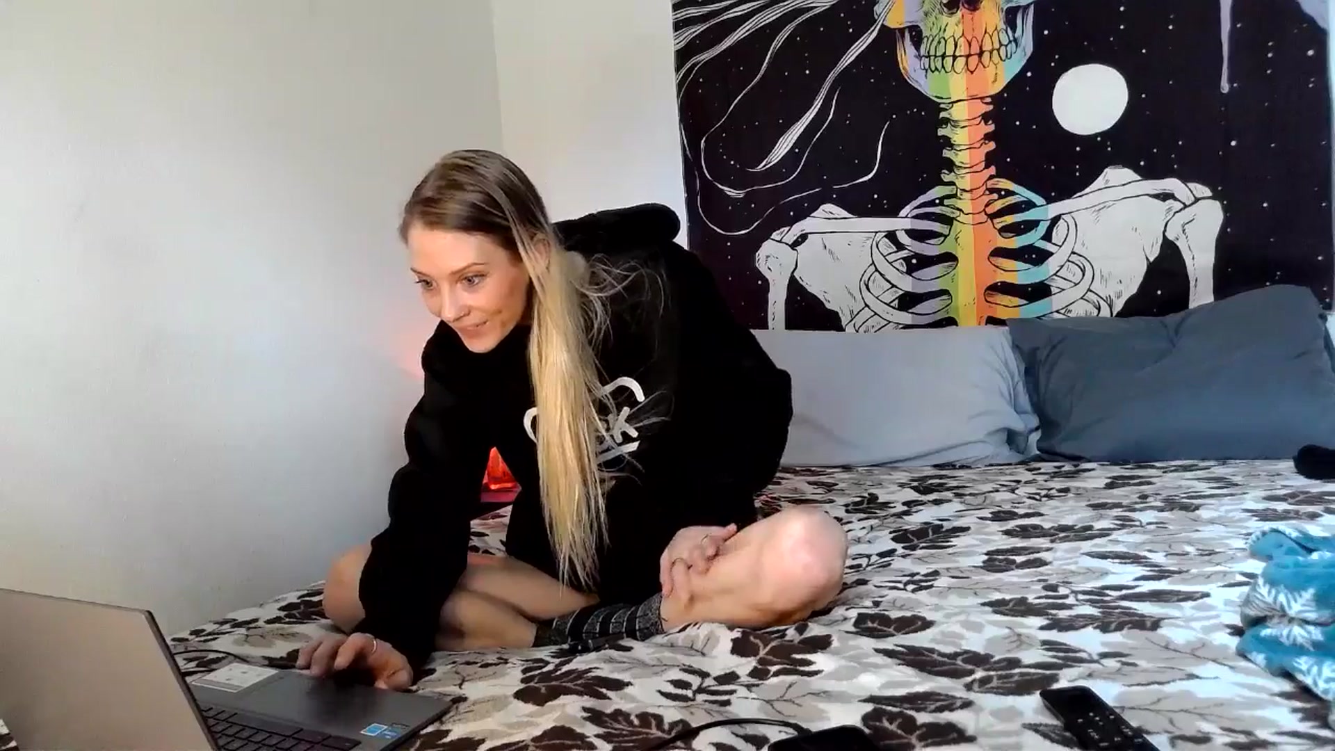 Gallery image thumbnail from Leeleigh1's myfreecams stream on, 11/05/2025, 18:52 image 4 of 20