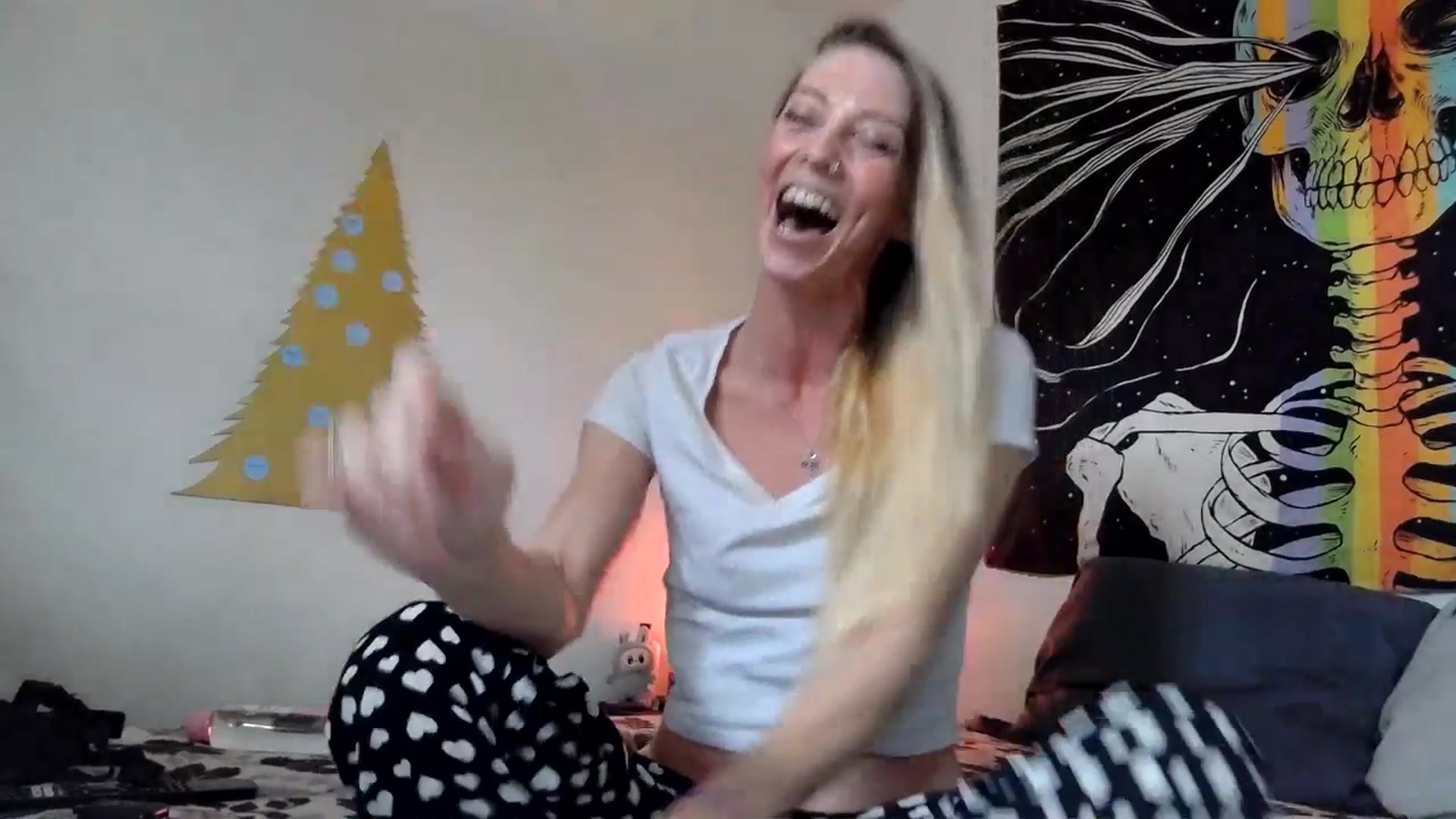 Gallery image thumbnail from Leeleigh1's myfreecams stream on, 11/13/2025, 18:57 image 13 of 20