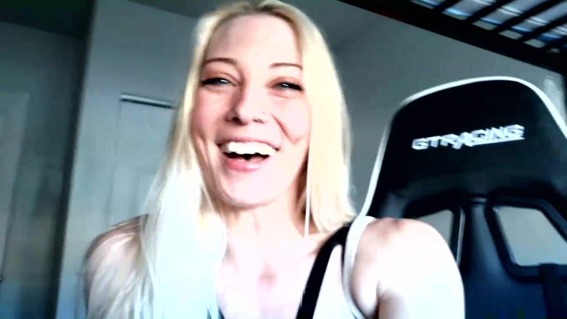 Gallery image thumbnail from Leeleigh1's myfreecams stream on, 07/04/2026, 17:27 image 7 of 20