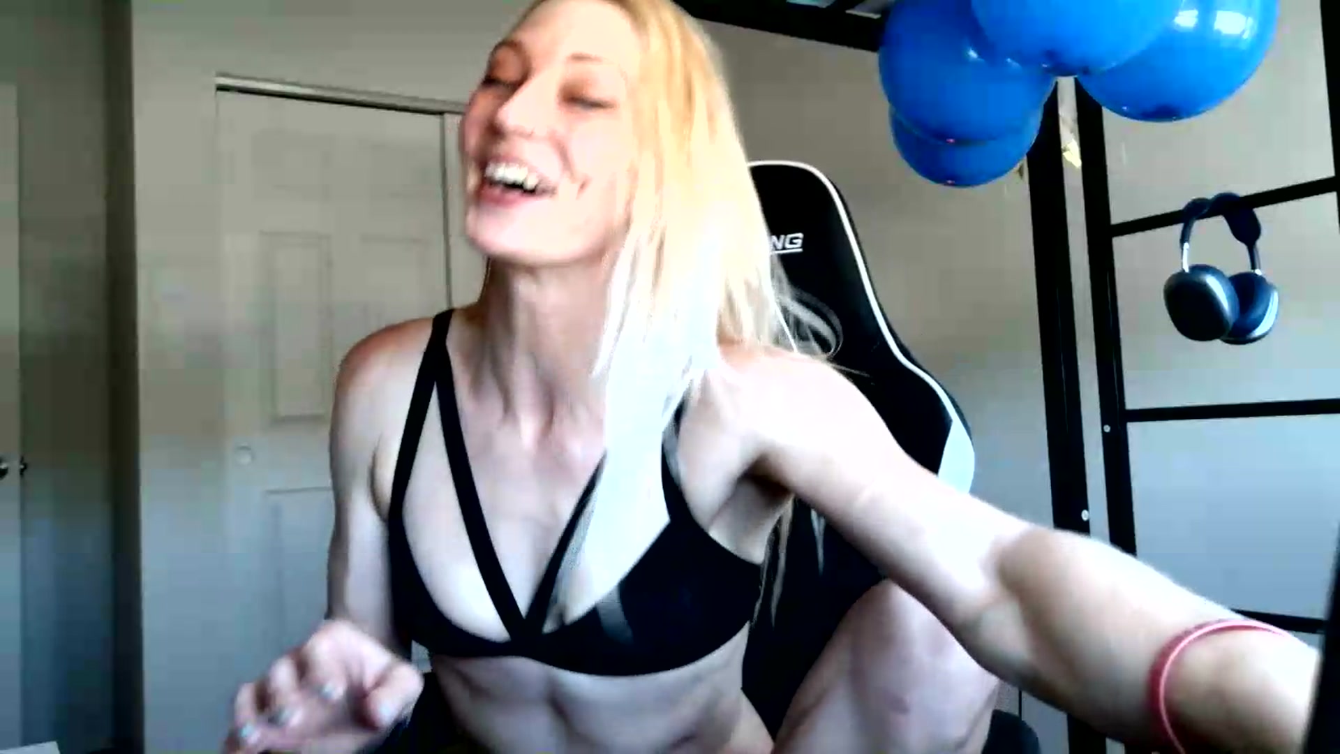 Gallery image thumbnail from Leeleigh1's myfreecams stream on, 07/04/2026, 20:57 image 3 of 20