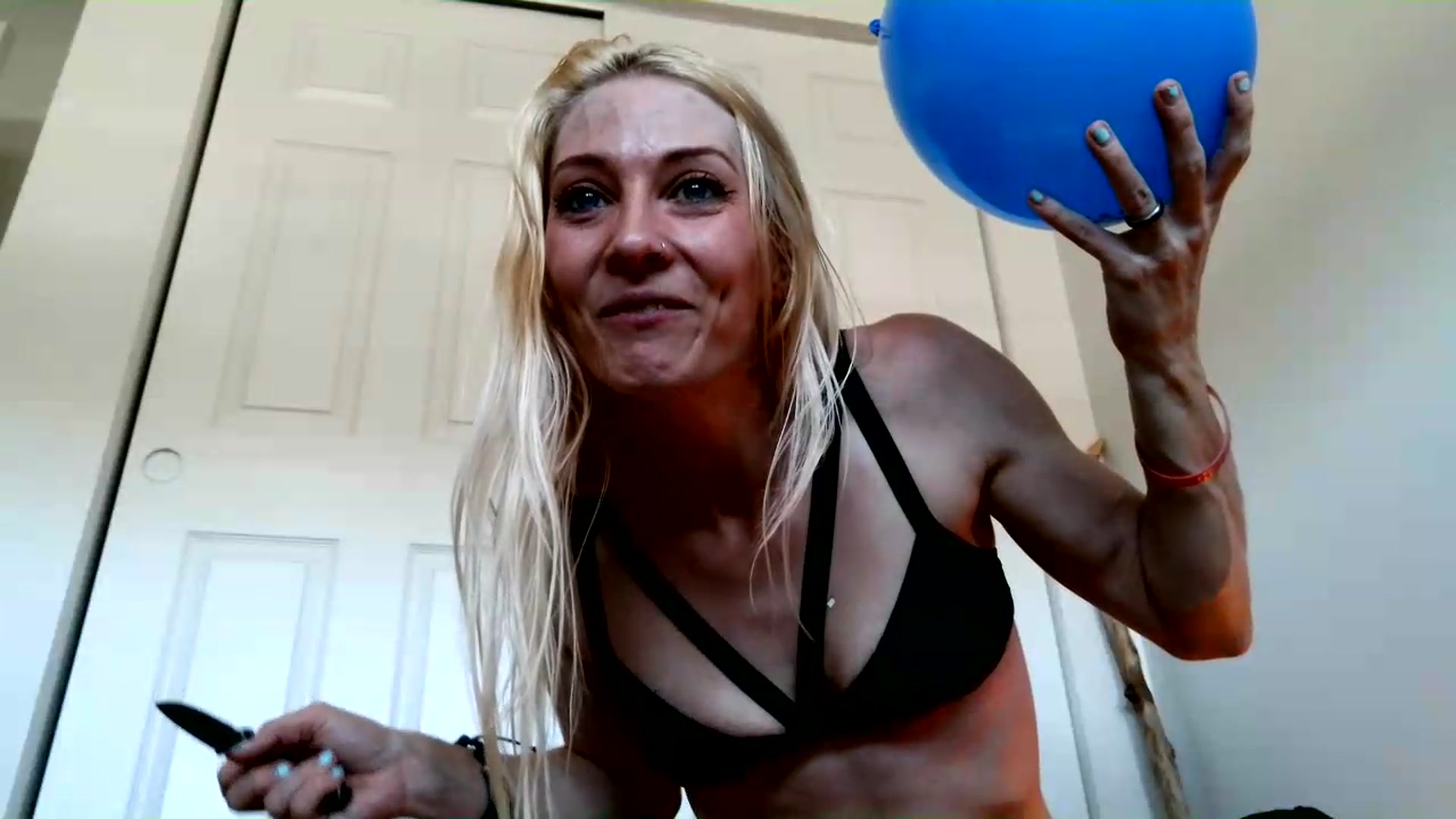 Gallery image thumbnail from Leeleigh1's myfreecams stream on, 07/04/2026, 20:57 image 15 of 20