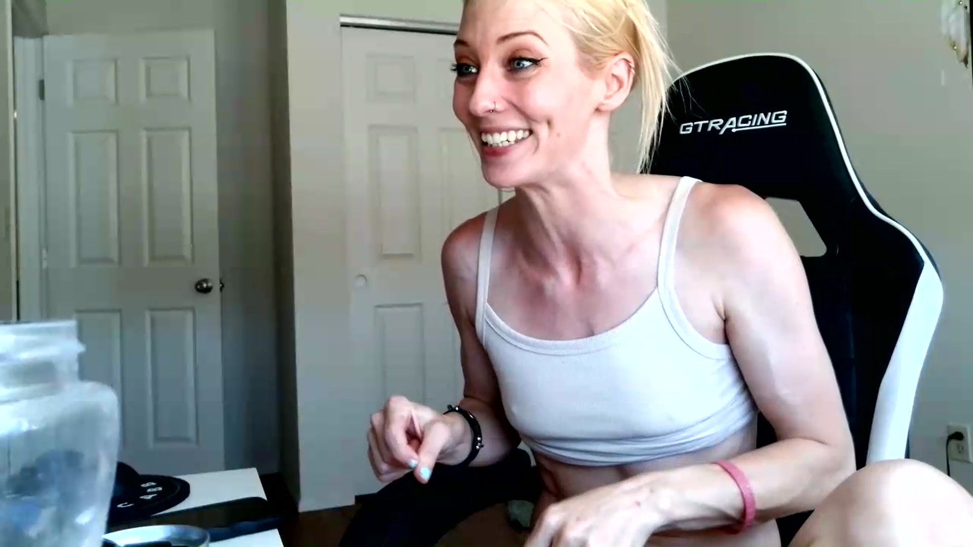 Gallery image thumbnail from Leeleigh1's myfreecams stream on, 07/04/2026, 22:36 image 19 of 20