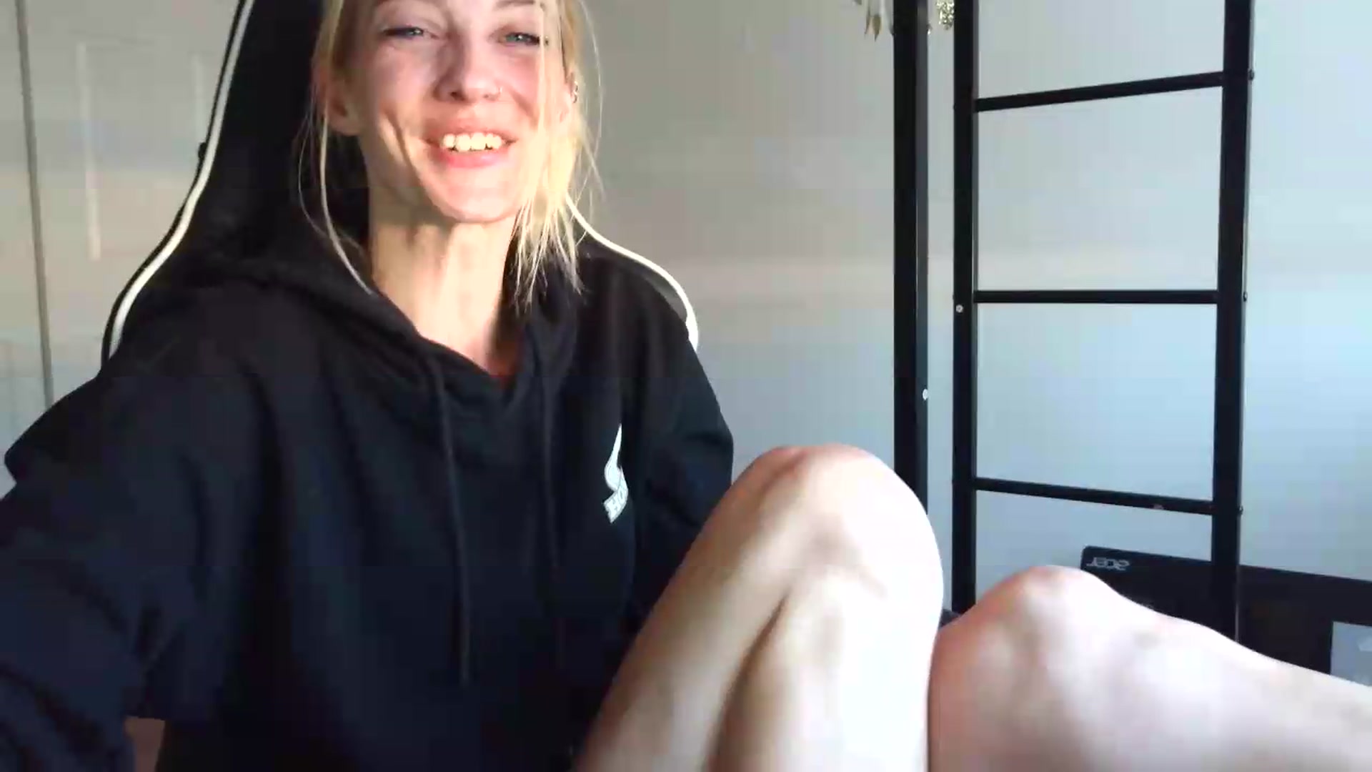 Gallery image thumbnail from Leeleigh1's myfreecams stream on, 07/29/2026, 15:59 image 3 of 20