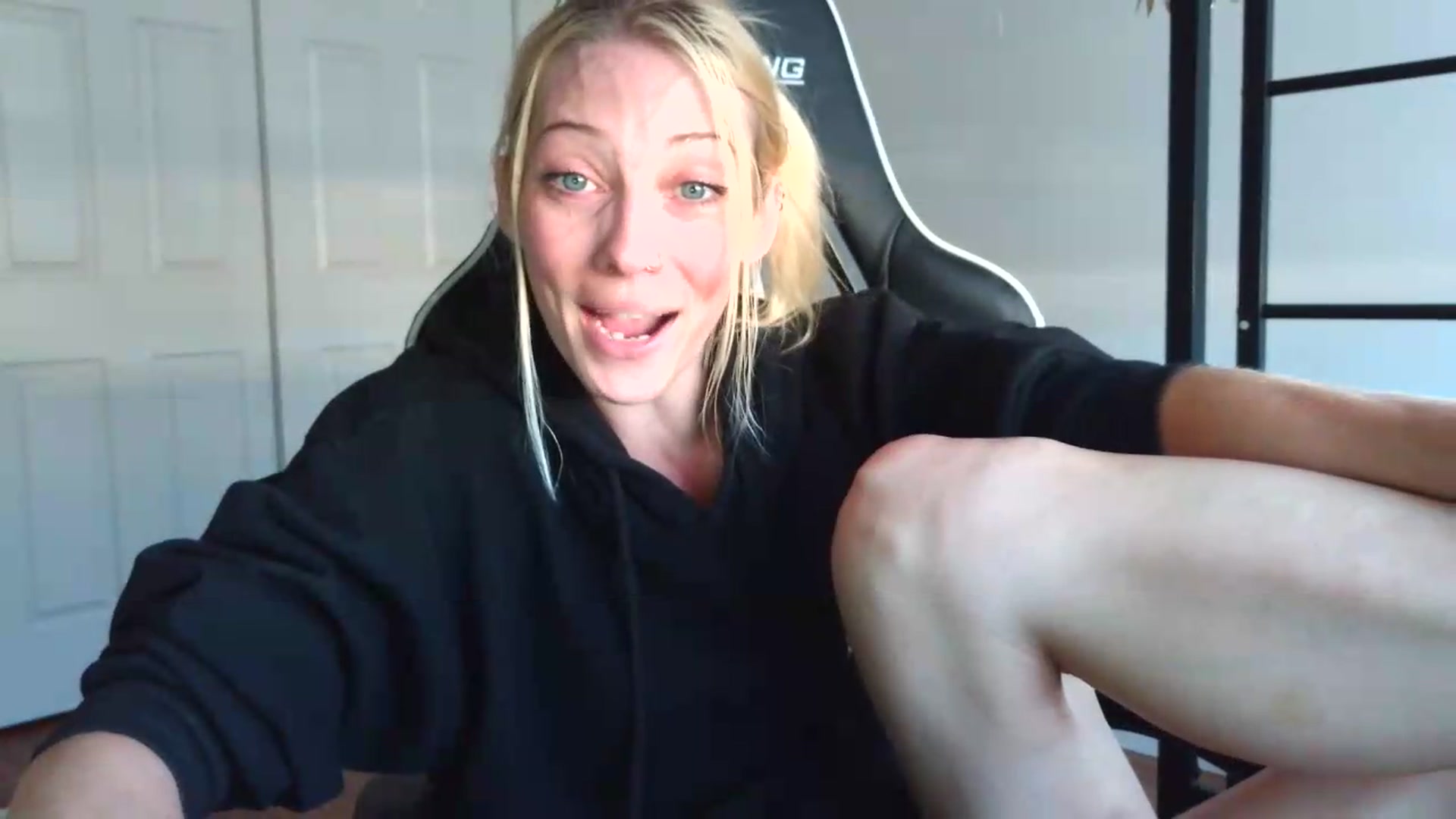 Gallery image thumbnail from Leeleigh1's myfreecams stream on, 07/29/2026, 15:59 image 10 of 20