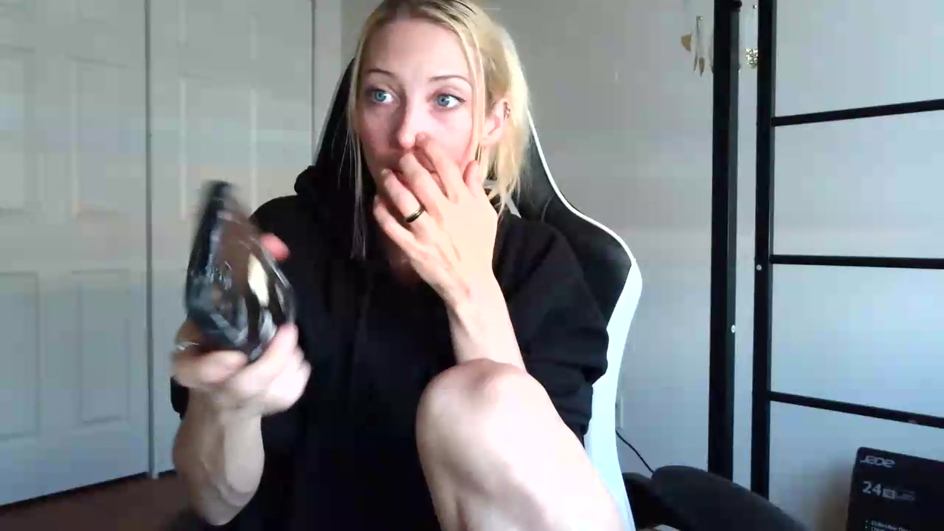 Gallery image thumbnail from Leeleigh1's myfreecams stream on, 07/29/2026, 16:32 image 14 of 20