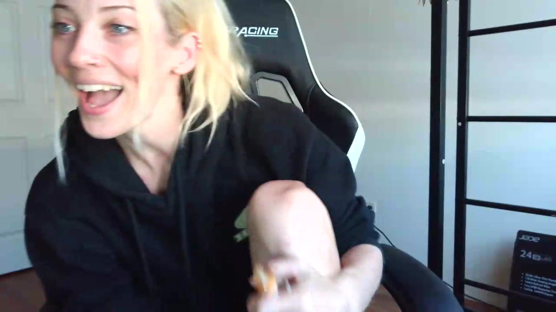 Gallery image thumbnail from Leeleigh1's myfreecams stream on, 07/29/2026, 16:32 image 3 of 20