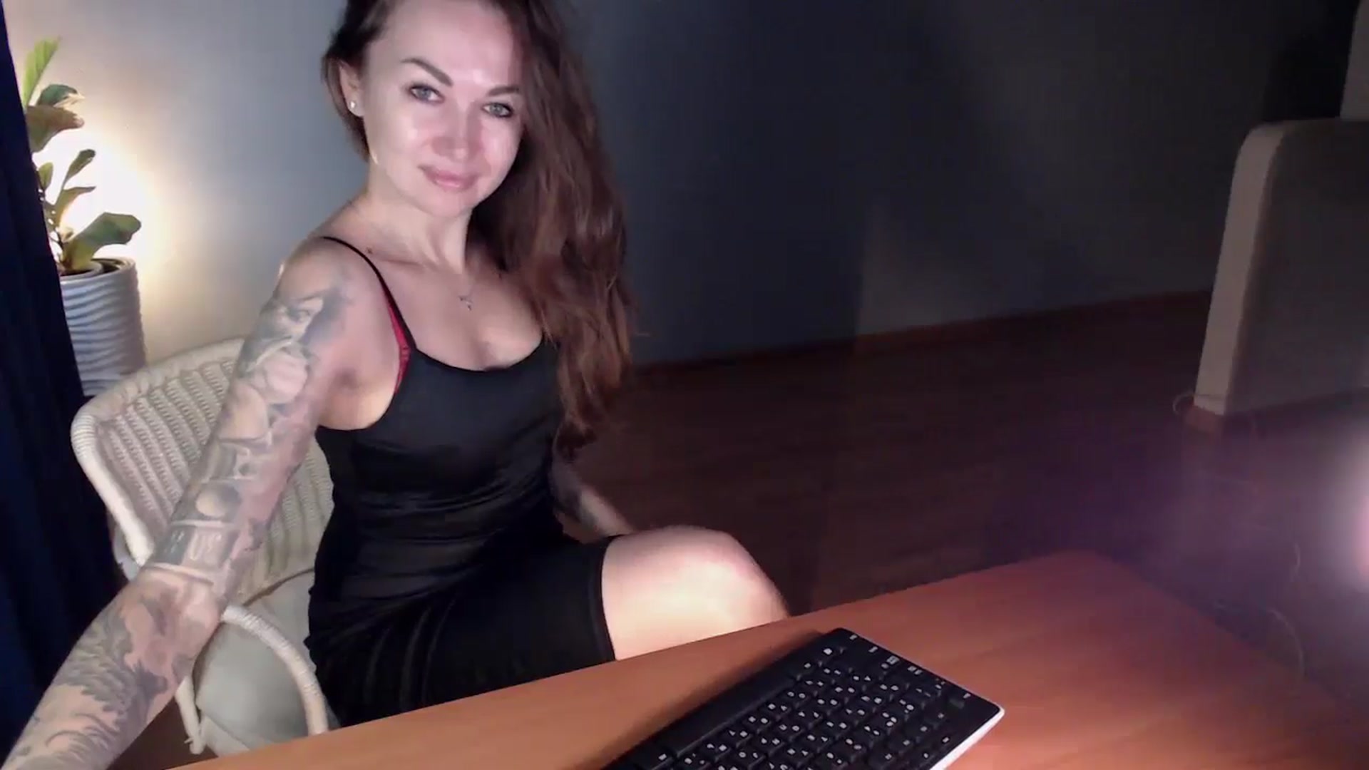 Gallery image thumbnail from LegsKate's myfreecams stream on, 10/11/2024, 08:31 image 2 of 20