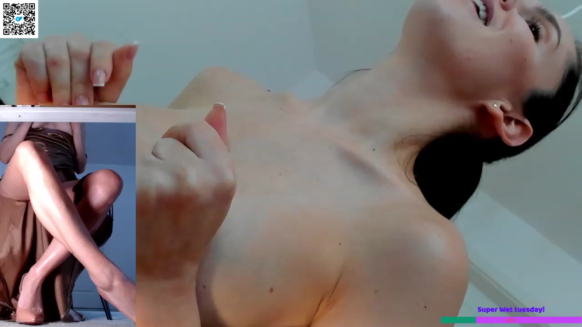 Gallery image thumbnail from LegswAttitude's myfreecams stream on, 04/18/2023, 12:29 image 9 of 20
