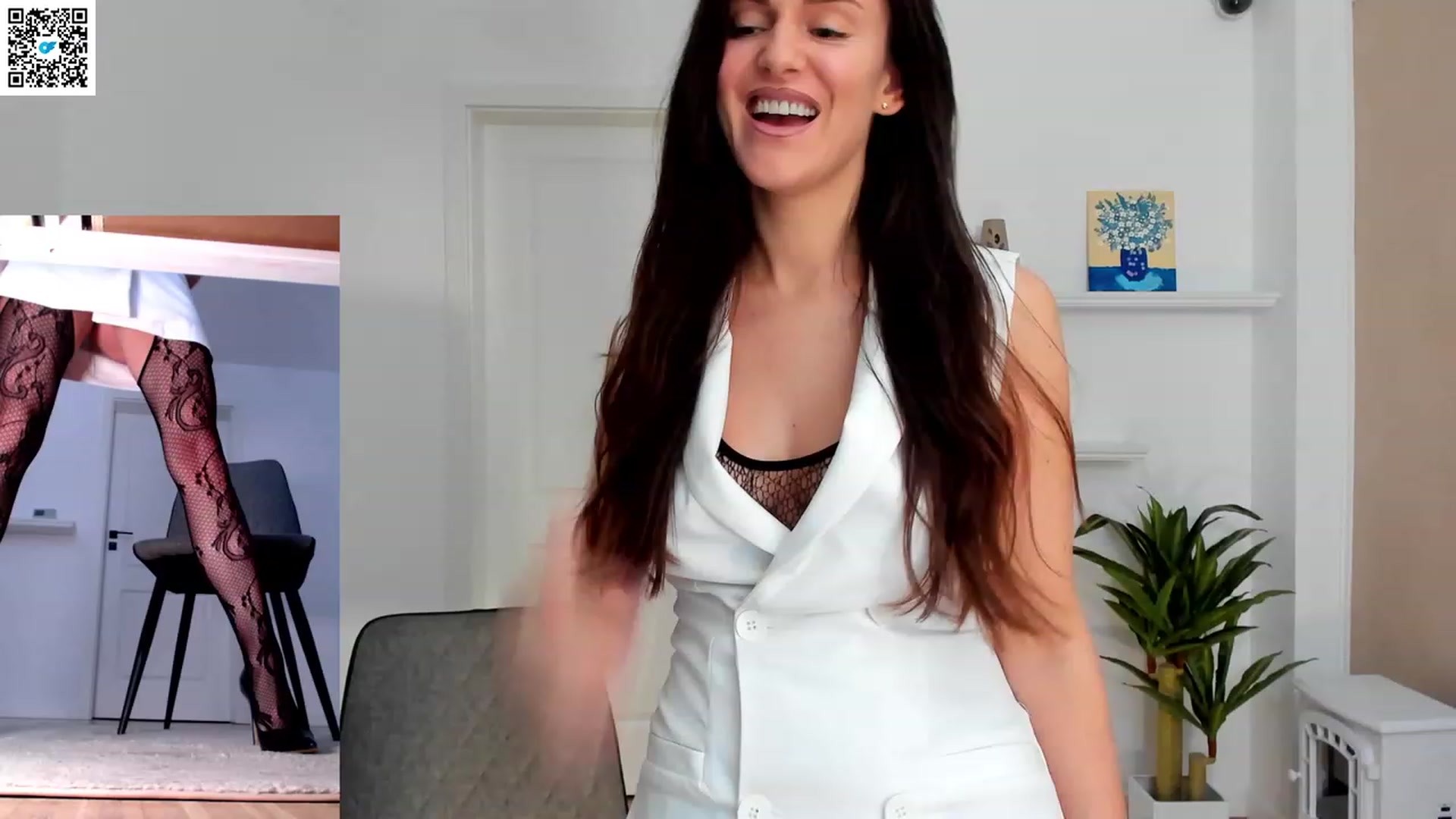 Gallery image thumbnail from LegswAttitude's myfreecams stream on, 04/30/2023, 18:18 image 7 of 20