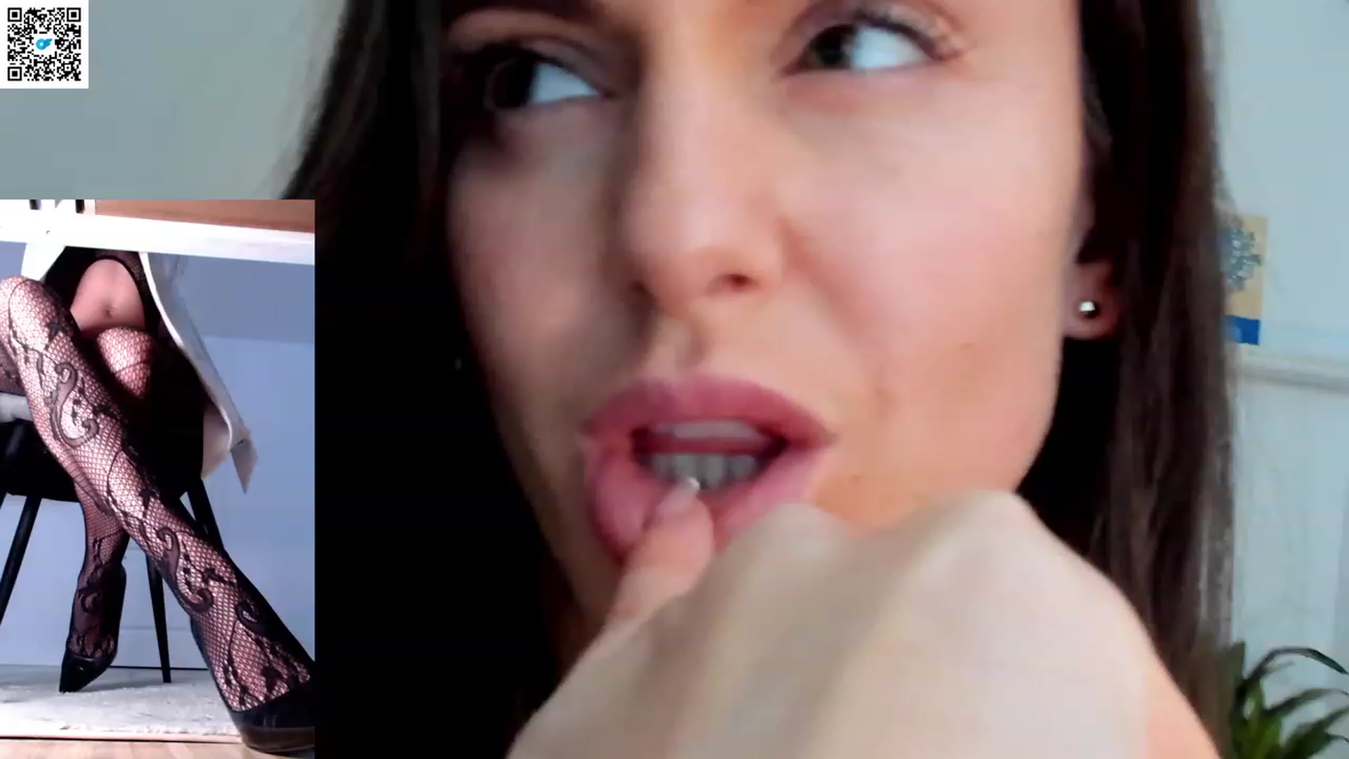 Gallery image thumbnail from LegswAttitude's myfreecams stream on, 04/30/2023, 20:48 image 8 of 20