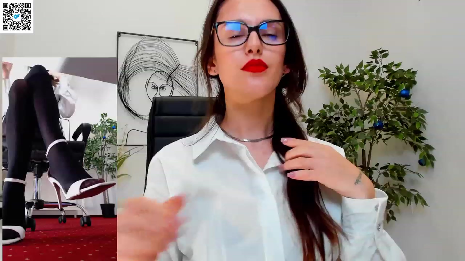 Gallery image thumbnail from LegswAttitude's myfreecams stream on, 05/10/2023, 09:47 image 13 of 20