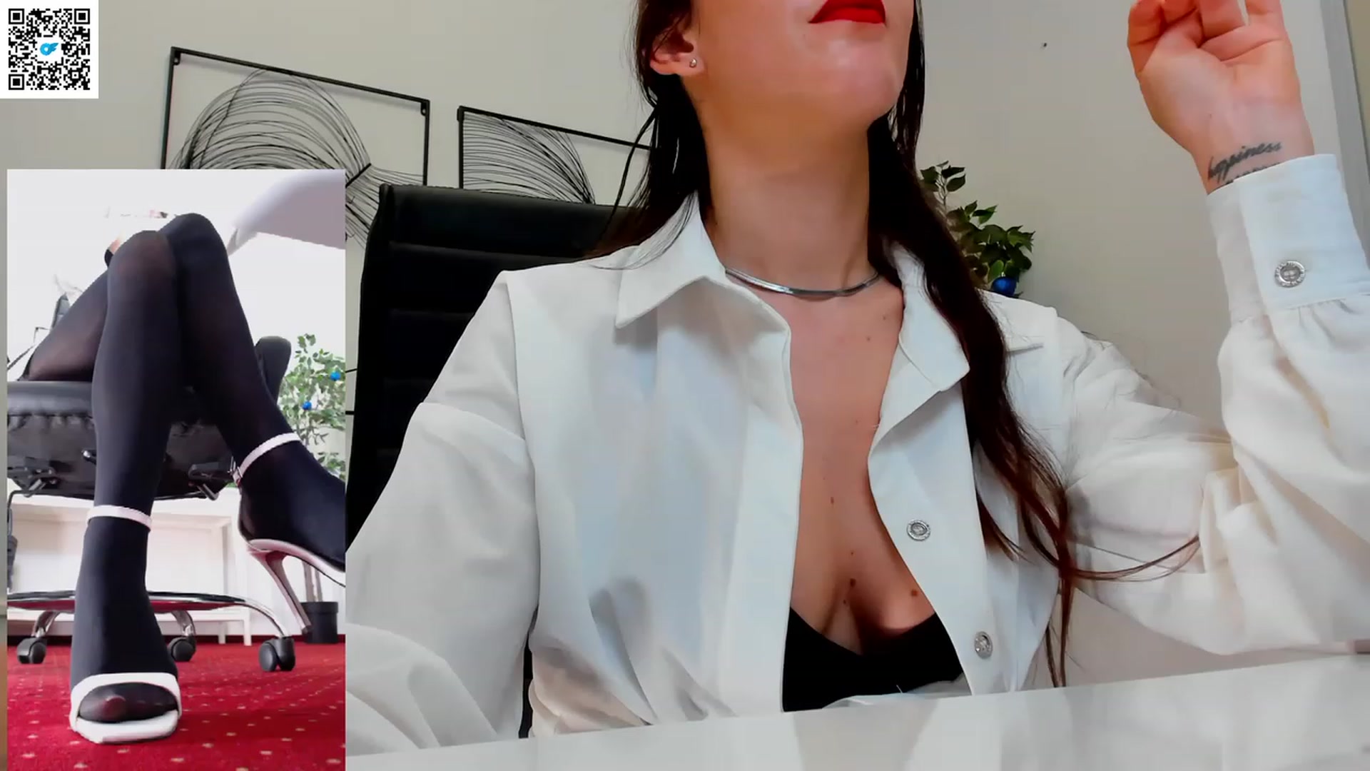 Gallery image thumbnail from LegswAttitude's myfreecams stream on, 05/10/2023, 11:56 image 5 of 20