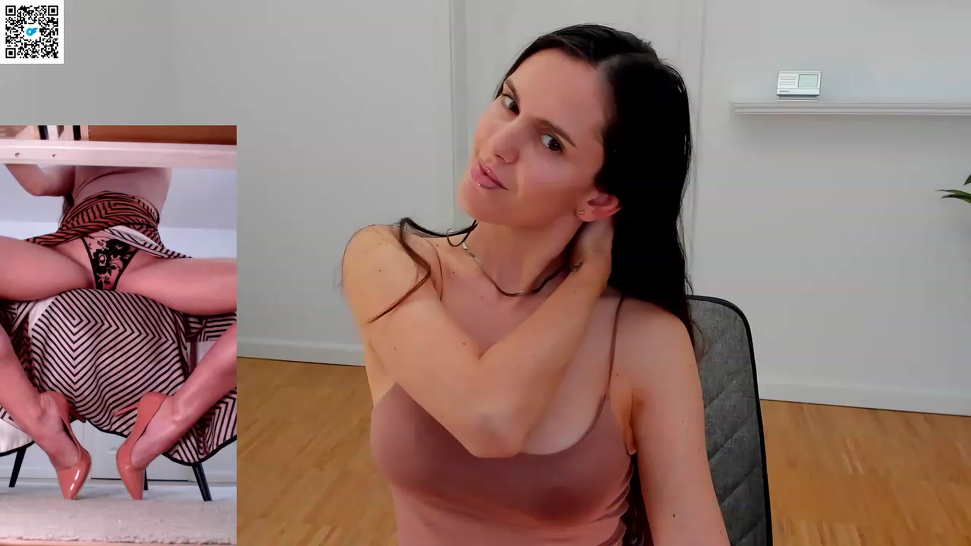 Gallery image thumbnail from LegswAttitude's myfreecams stream on, 05/11/2023, 09:44 image 5 of 20