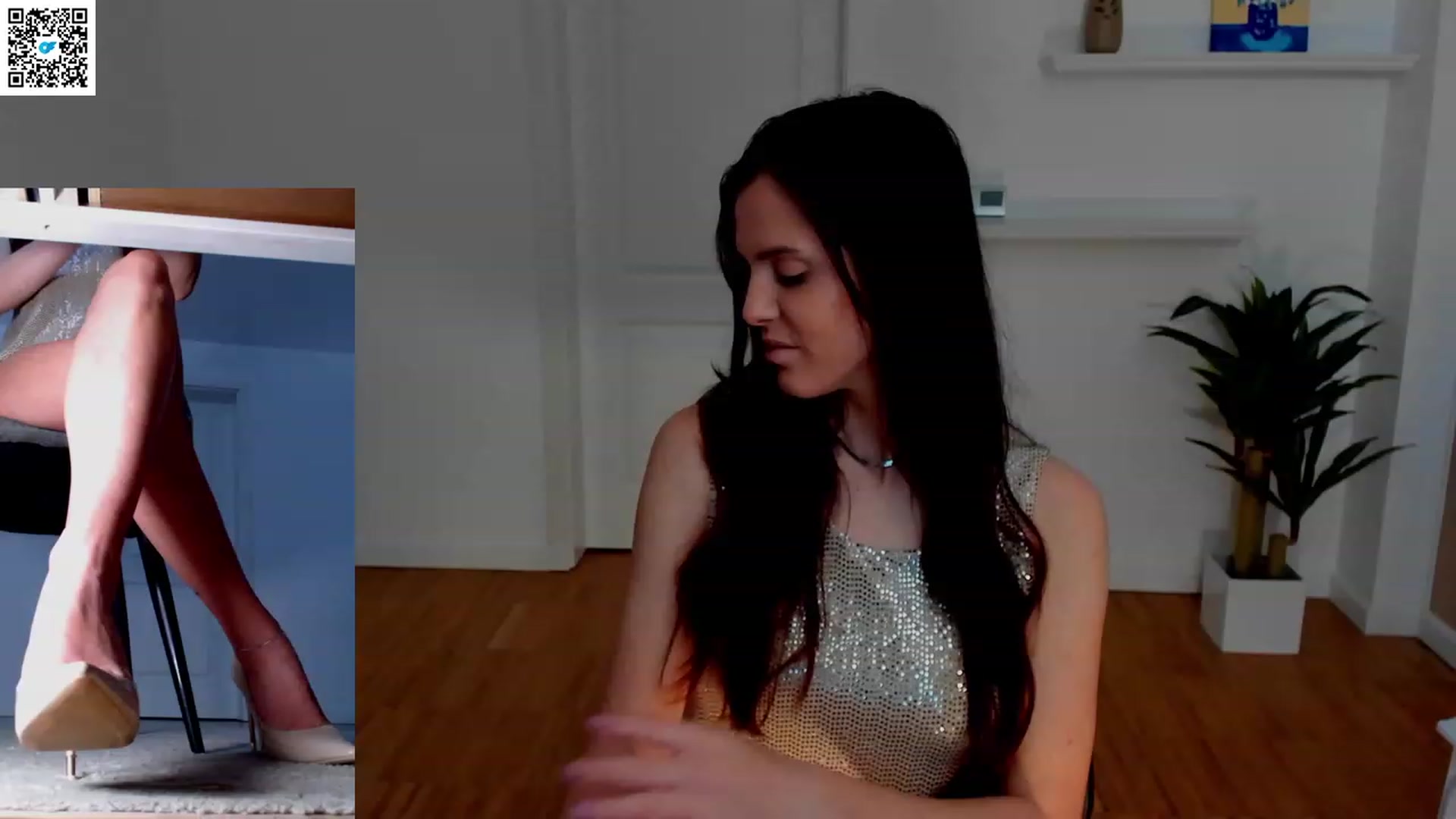 Gallery image thumbnail from LegswAttitude's myfreecams stream on, 05/13/2023, 19:23 image 1 of 20
