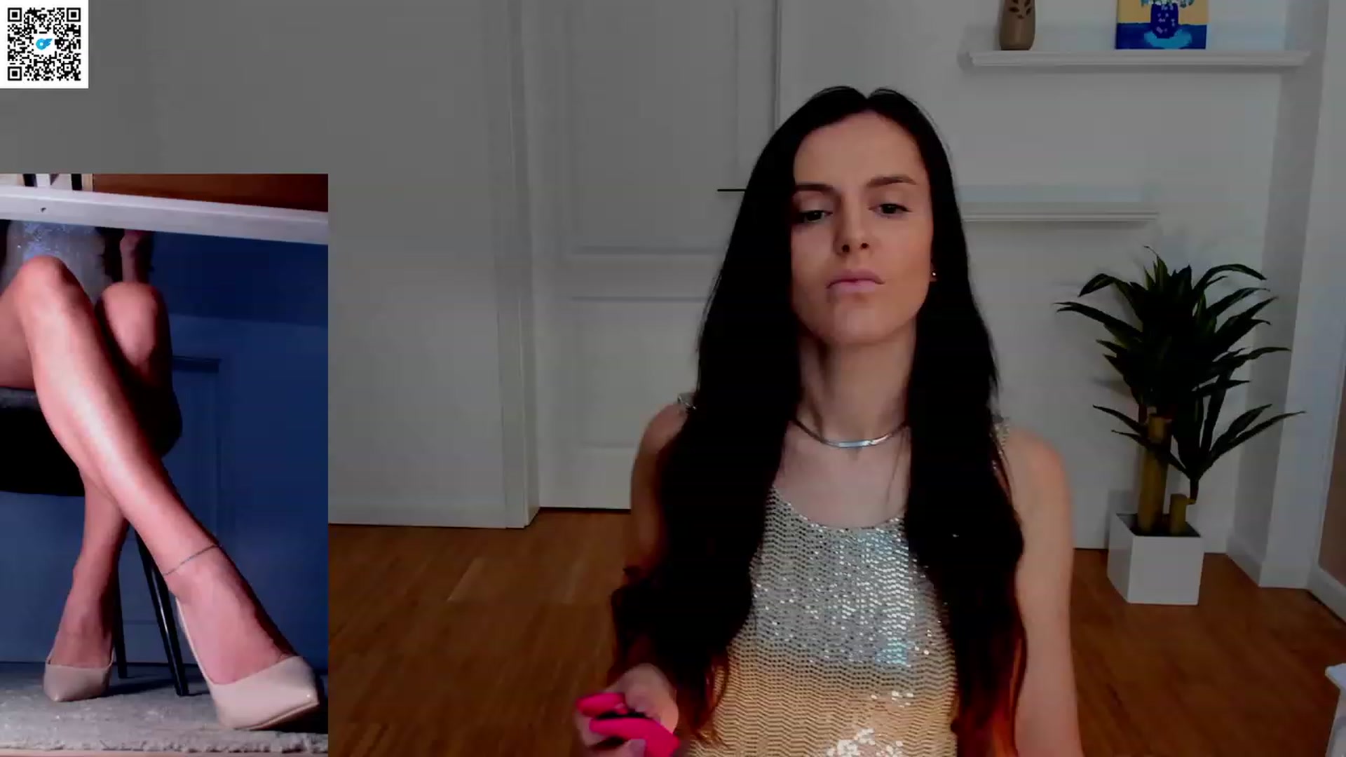 Gallery image thumbnail from LegswAttitude's myfreecams stream on, 05/13/2023, 19:23 image 2 of 20