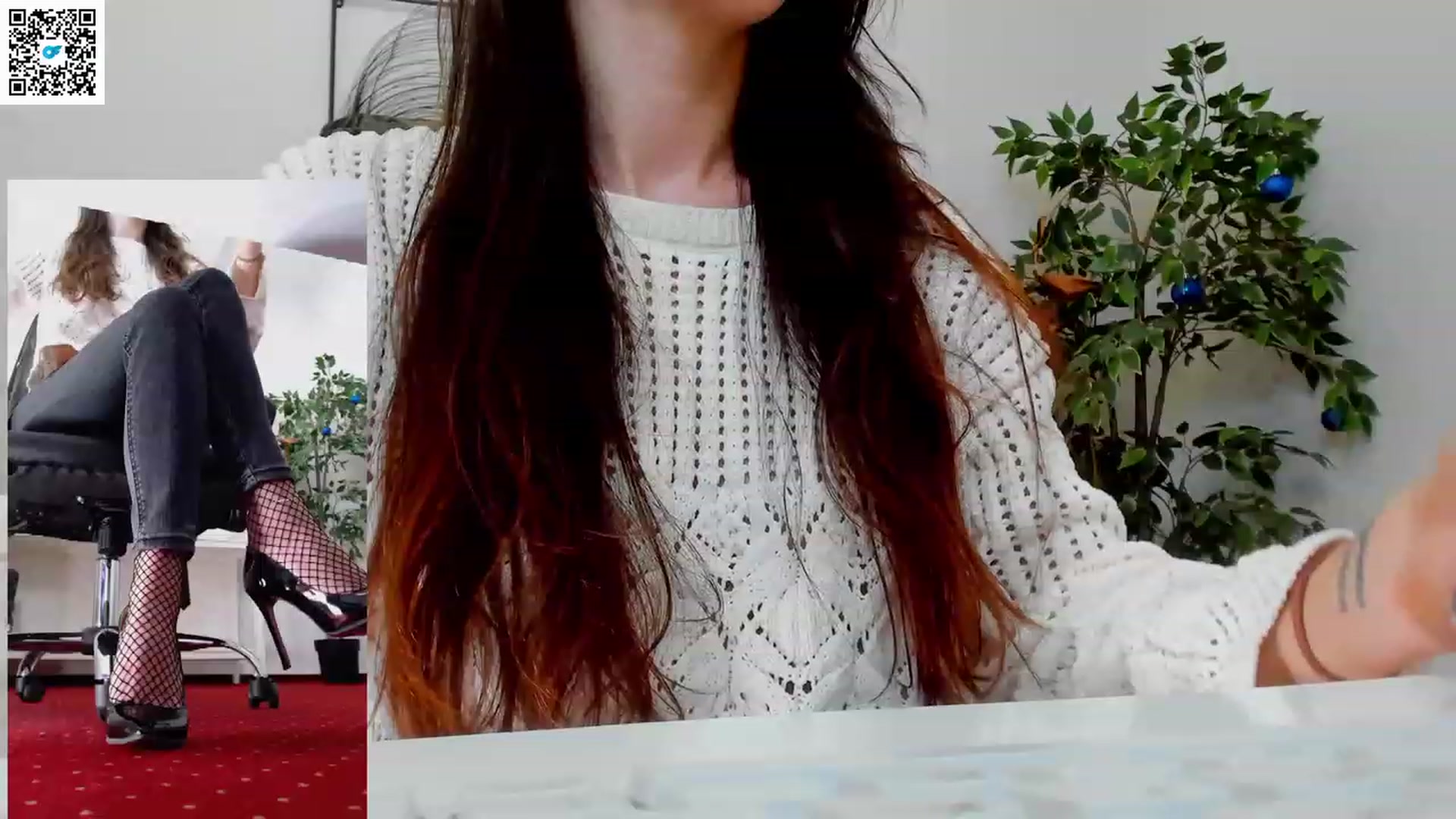 Gallery image thumbnail from LegswAttitude's myfreecams stream on, 05/19/2023, 12:19 image 18 of 20