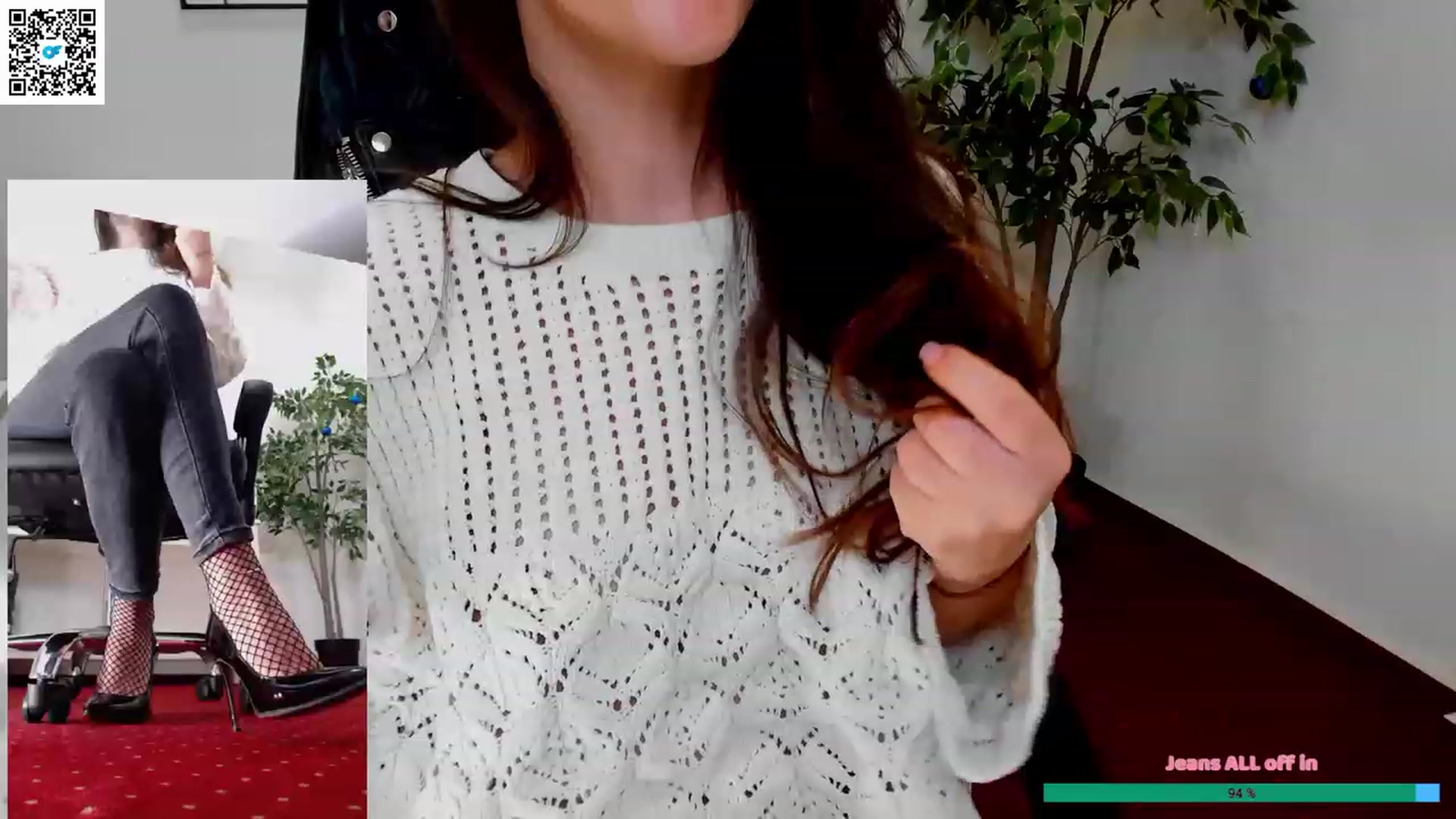 Gallery image thumbnail from LegswAttitude's myfreecams stream on, 05/19/2023, 12:19 image 12 of 20