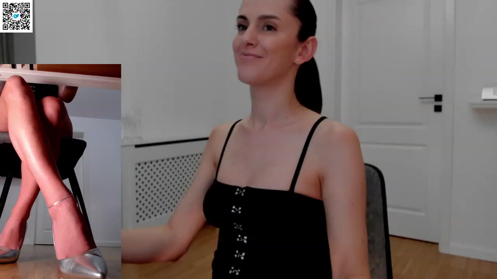 Gallery image thumbnail from LegswAttitude's myfreecams stream on, 05/21/2023, 17:52 image 13 of 20