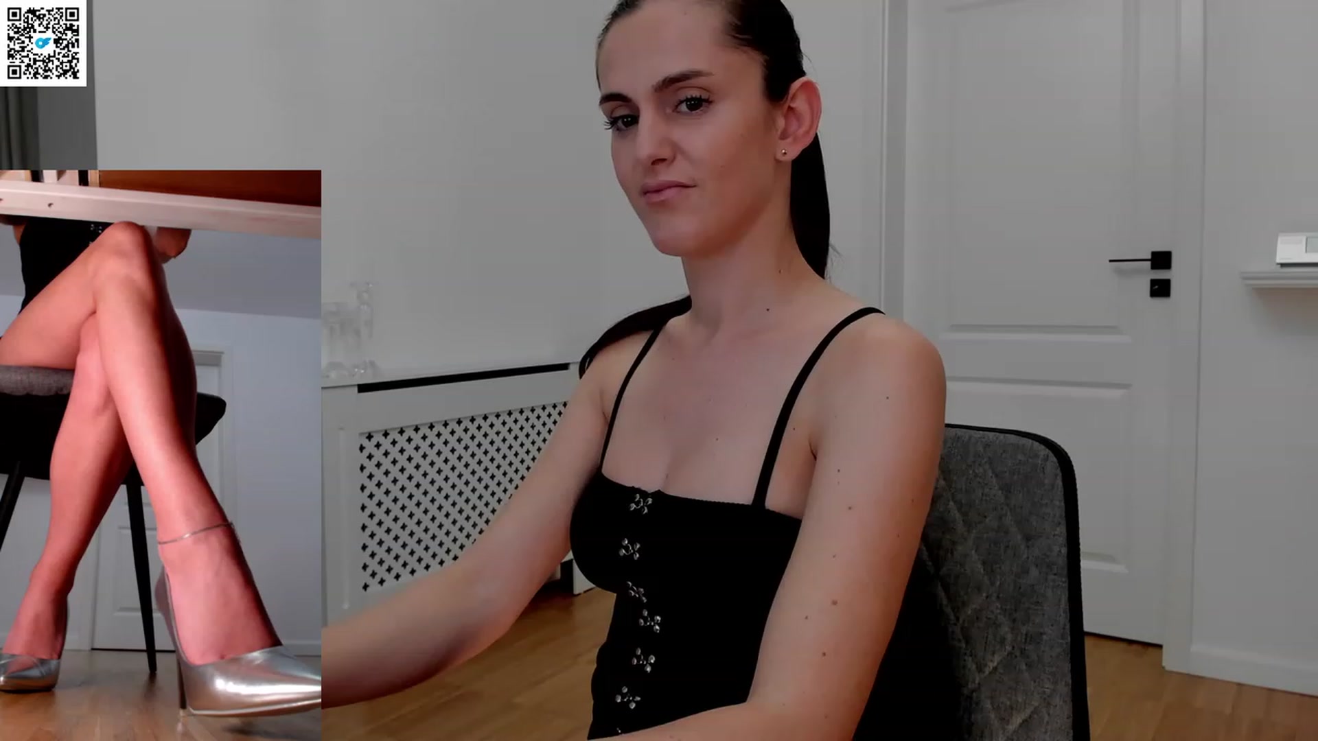 Gallery image thumbnail from LegswAttitude's myfreecams stream on, 05/21/2023, 17:52 image 14 of 20