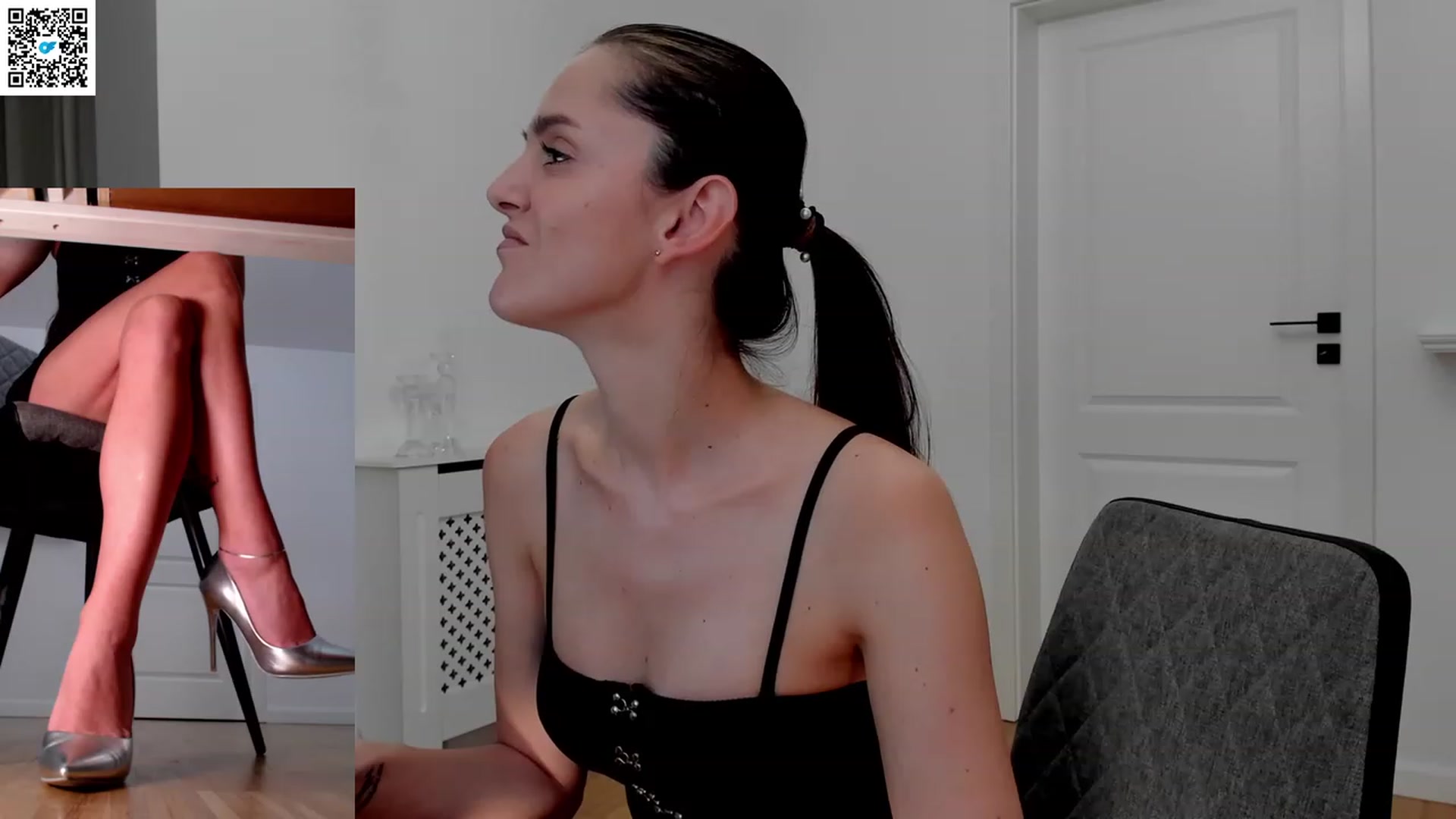 Gallery image thumbnail from LegswAttitude's myfreecams stream on, 05/21/2023, 17:52 image 7 of 20