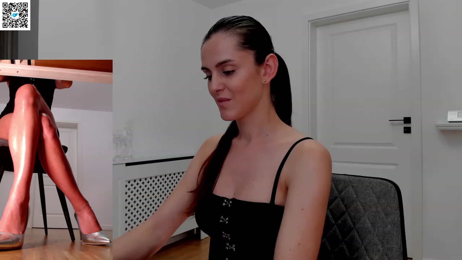 Gallery image thumbnail from LegswAttitude's myfreecams stream on, 05/21/2023, 17:52 image 20 of 20