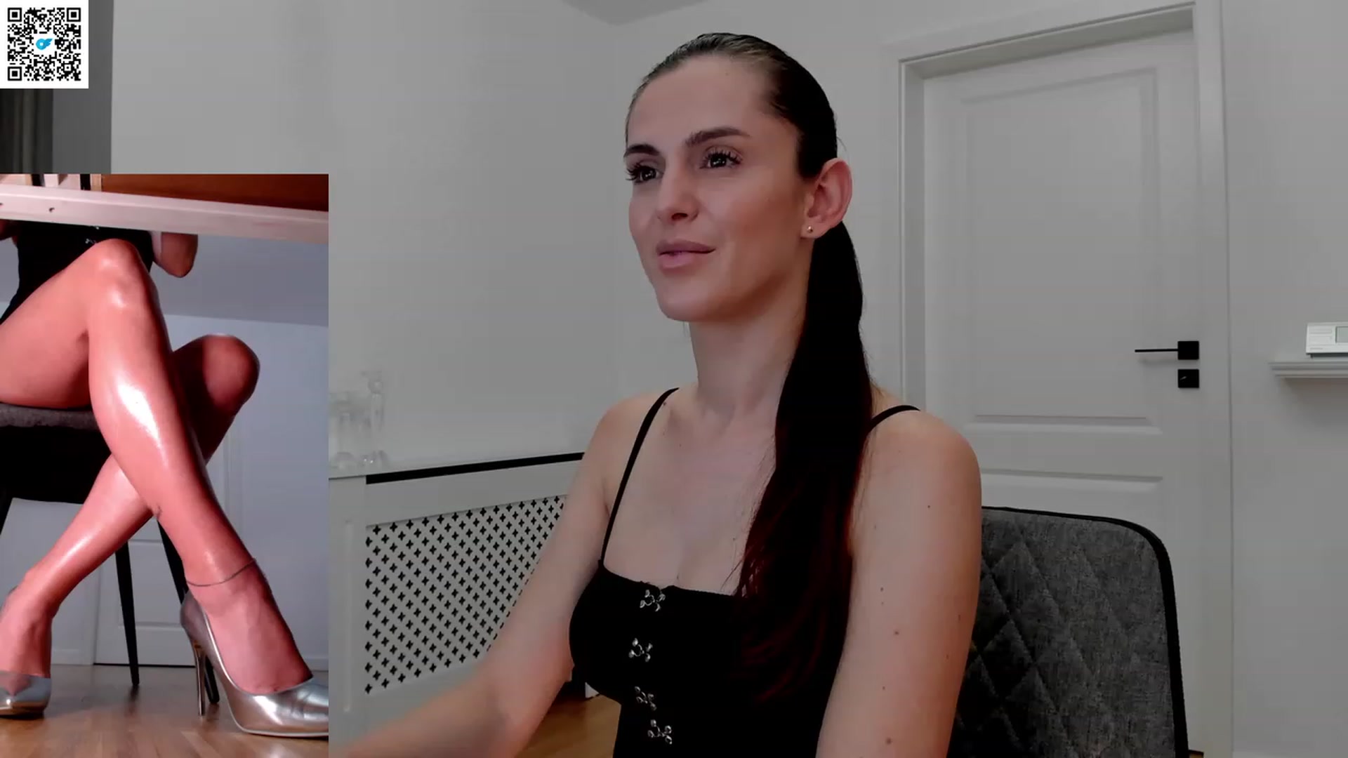 Gallery image thumbnail from LegswAttitude's myfreecams stream on, 05/21/2023, 19:45 image 2 of 20