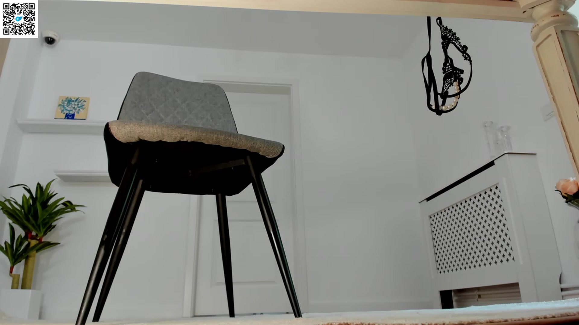 Gallery image thumbnail from LegswAttitude's myfreecams stream on, 05/25/2023, 13:13 image 5 of 20