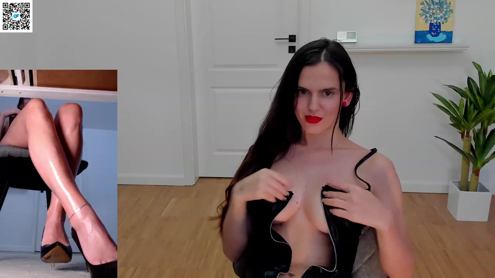 Gallery image thumbnail from LegswAttitude's myfreecams stream on, 06/10/2023, 19:05 image 12 of 20