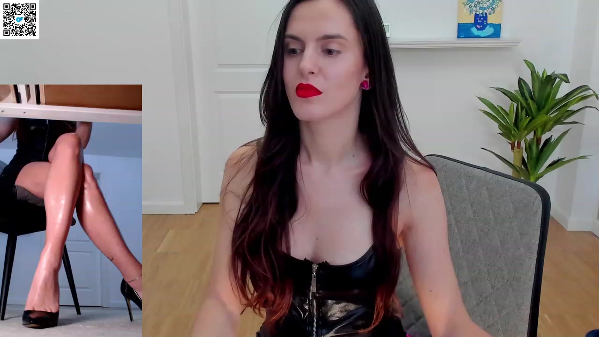 Gallery image thumbnail from LegswAttitude's myfreecams stream on, 06/10/2023, 19:05 image 8 of 20