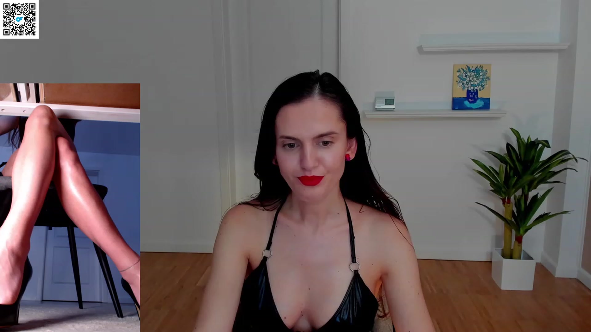 Gallery image thumbnail from LegswAttitude's myfreecams stream on, 06/10/2023, 20:54 image 17 of 20