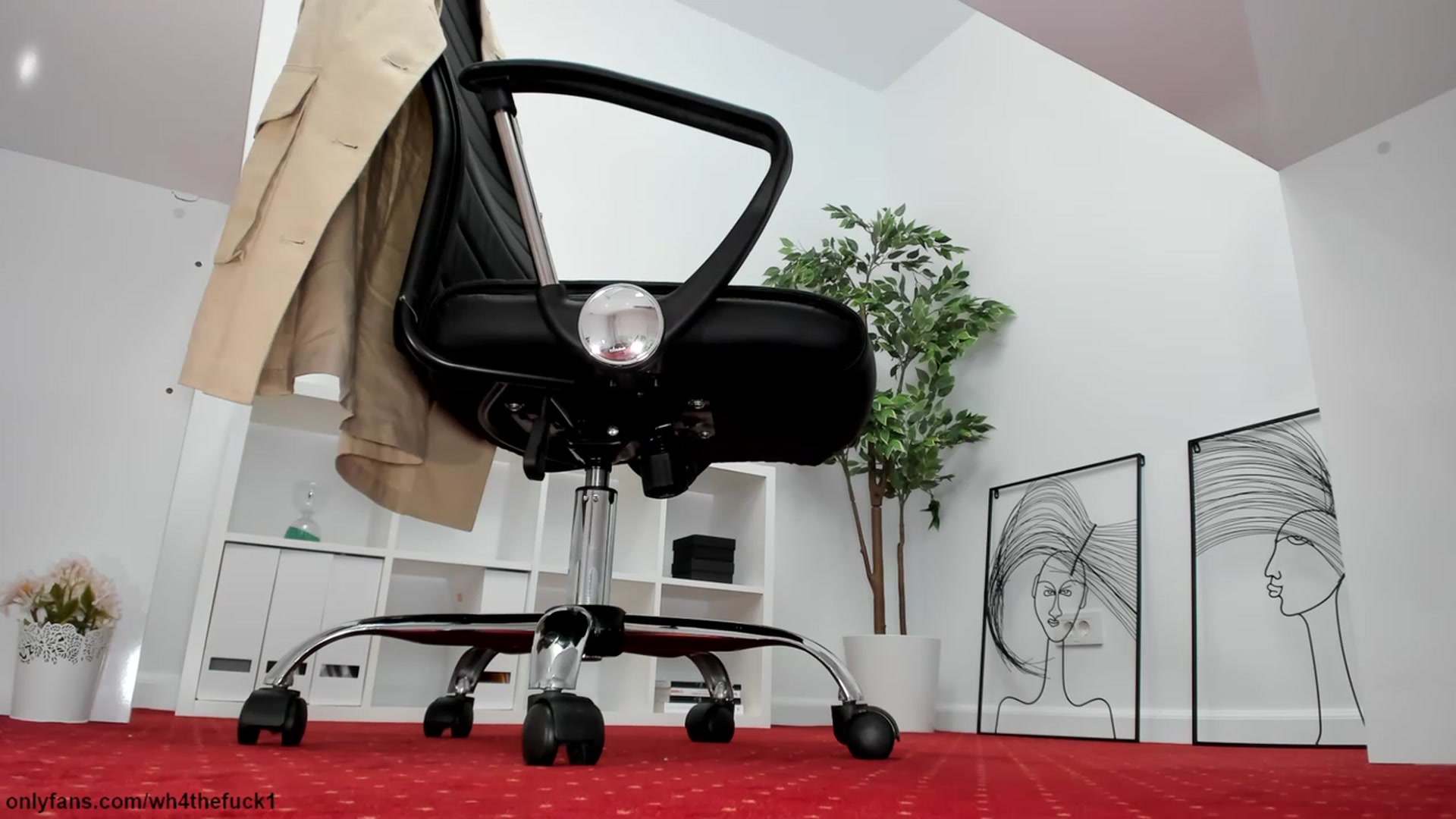 Gallery image thumbnail from LegswAttitude's myfreecams stream on, 07/04/2023, 11:22 image 15 of 20