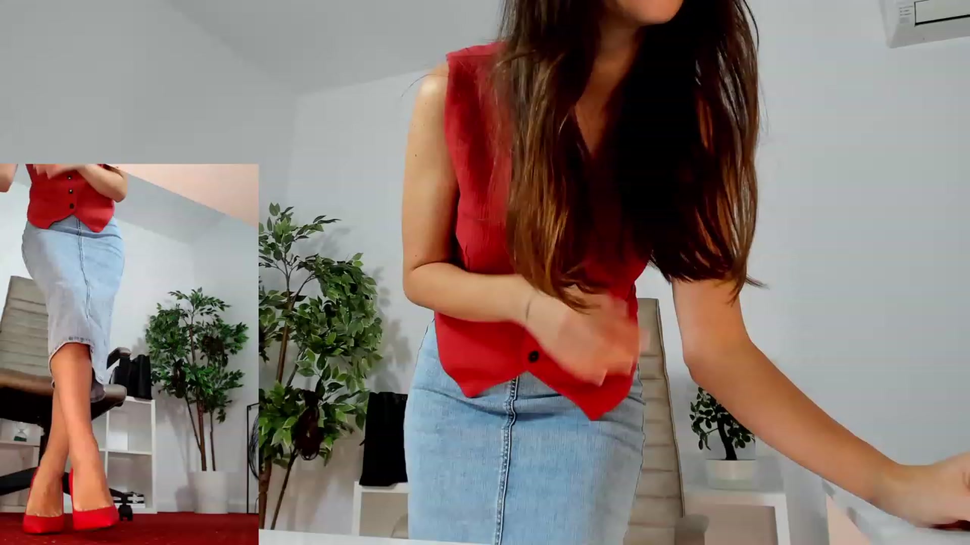 Gallery image thumbnail from LegswAttitude's myfreecams stream on, 08/10/2023, 12:49 image 4 of 20