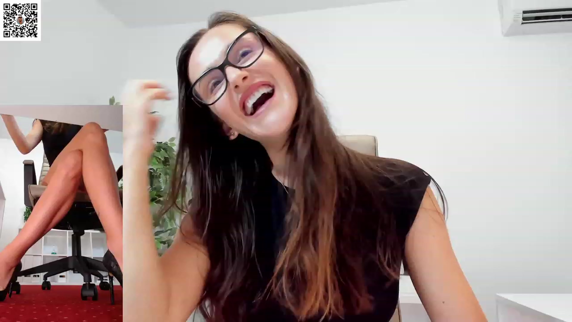 Gallery image thumbnail from LegswAttitude's myfreecams stream on, 08/28/2023, 12:51 image 7 of 20