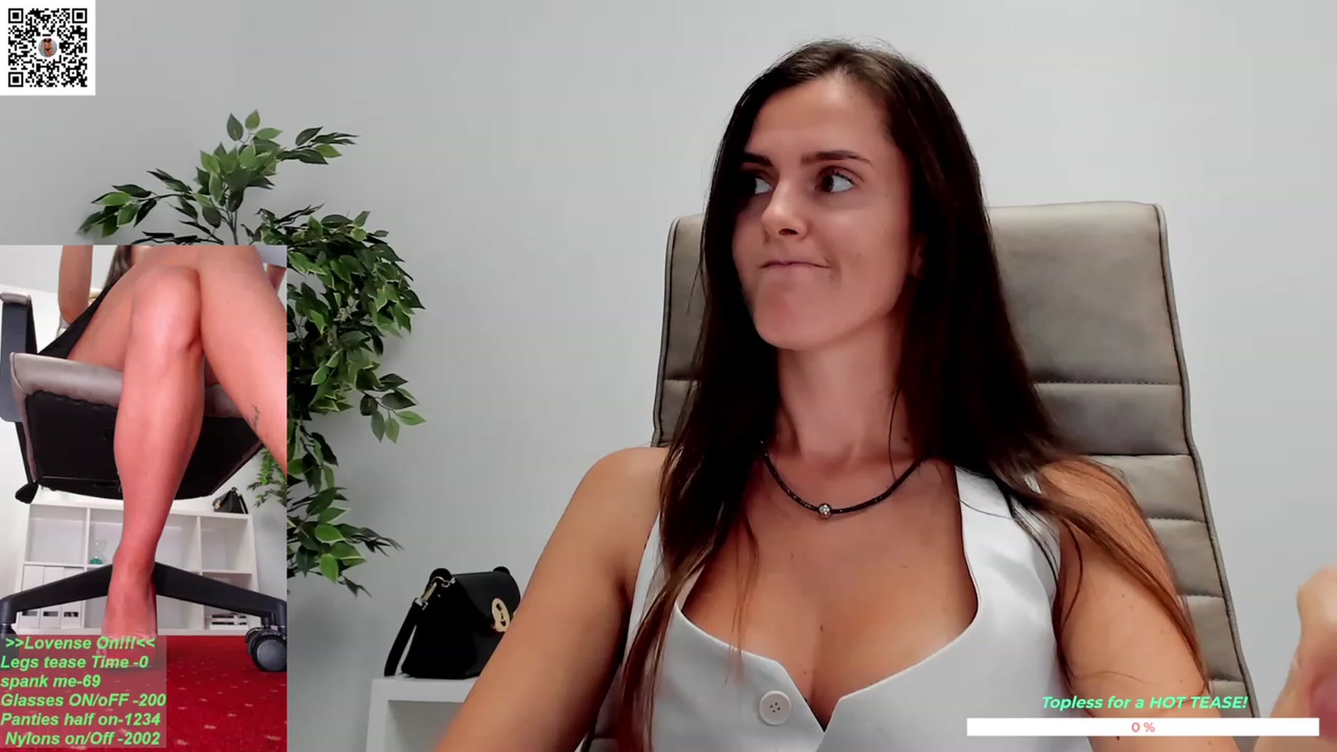 Gallery image thumbnail from LegswAttitude's myfreecams stream on, 09/12/2023, 08:27 image 20 of 20