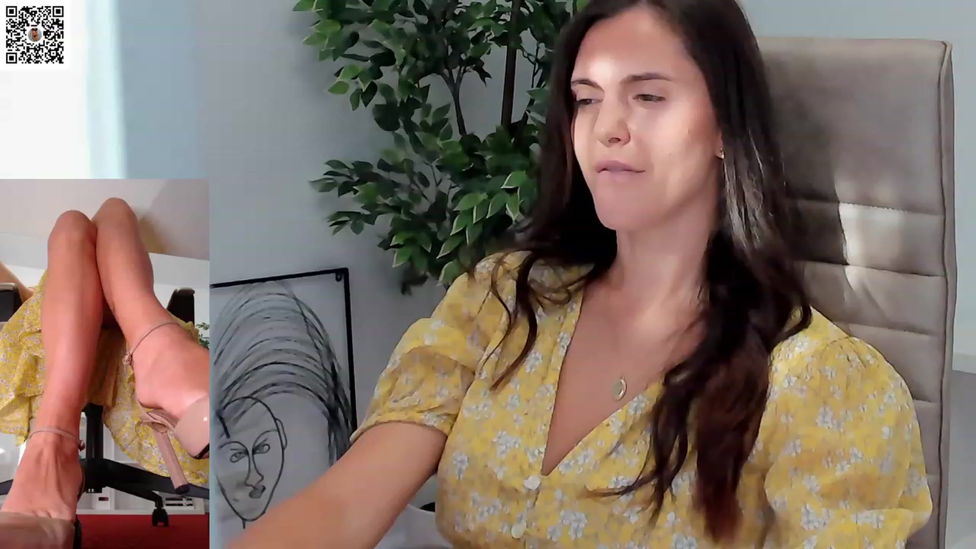 Gallery image thumbnail from LegswAttitude's myfreecams stream on, 09/14/2023, 08:47 image 4 of 20