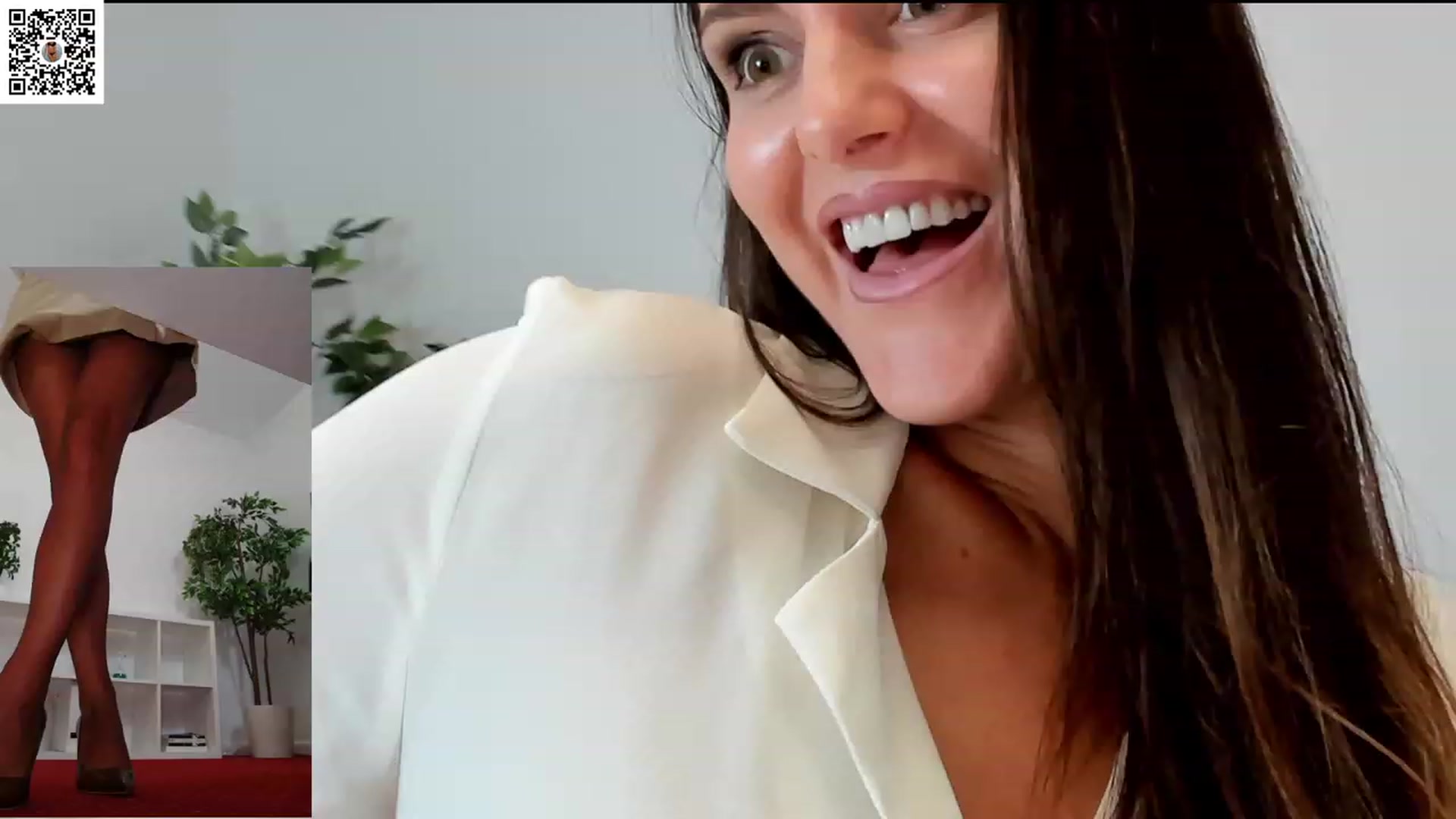 Gallery image thumbnail from LegswAttitude's myfreecams stream on, 10/03/2023, 11:28 image 12 of 20