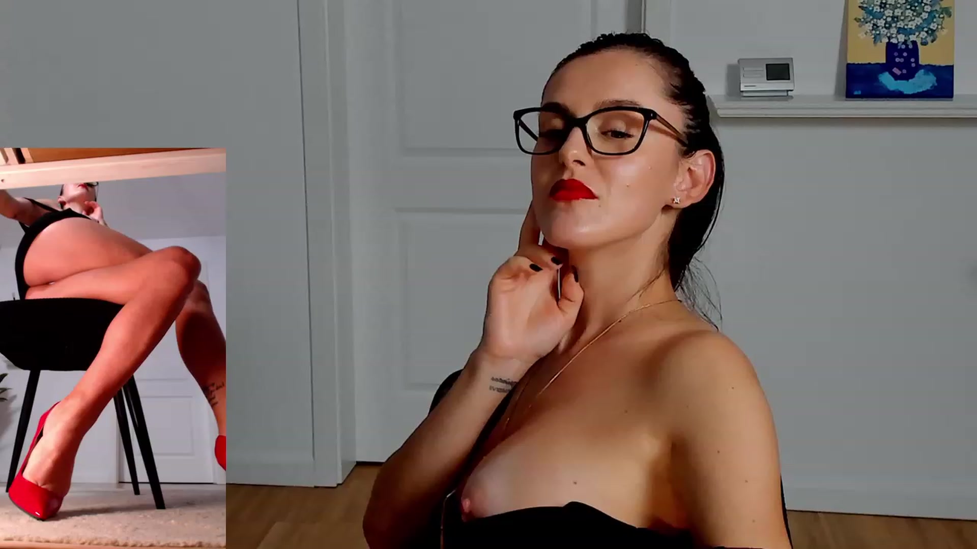 Gallery image thumbnail from LegswAttitude's myfreecams stream on, 10/22/2023, 17:24 image 19 of 20