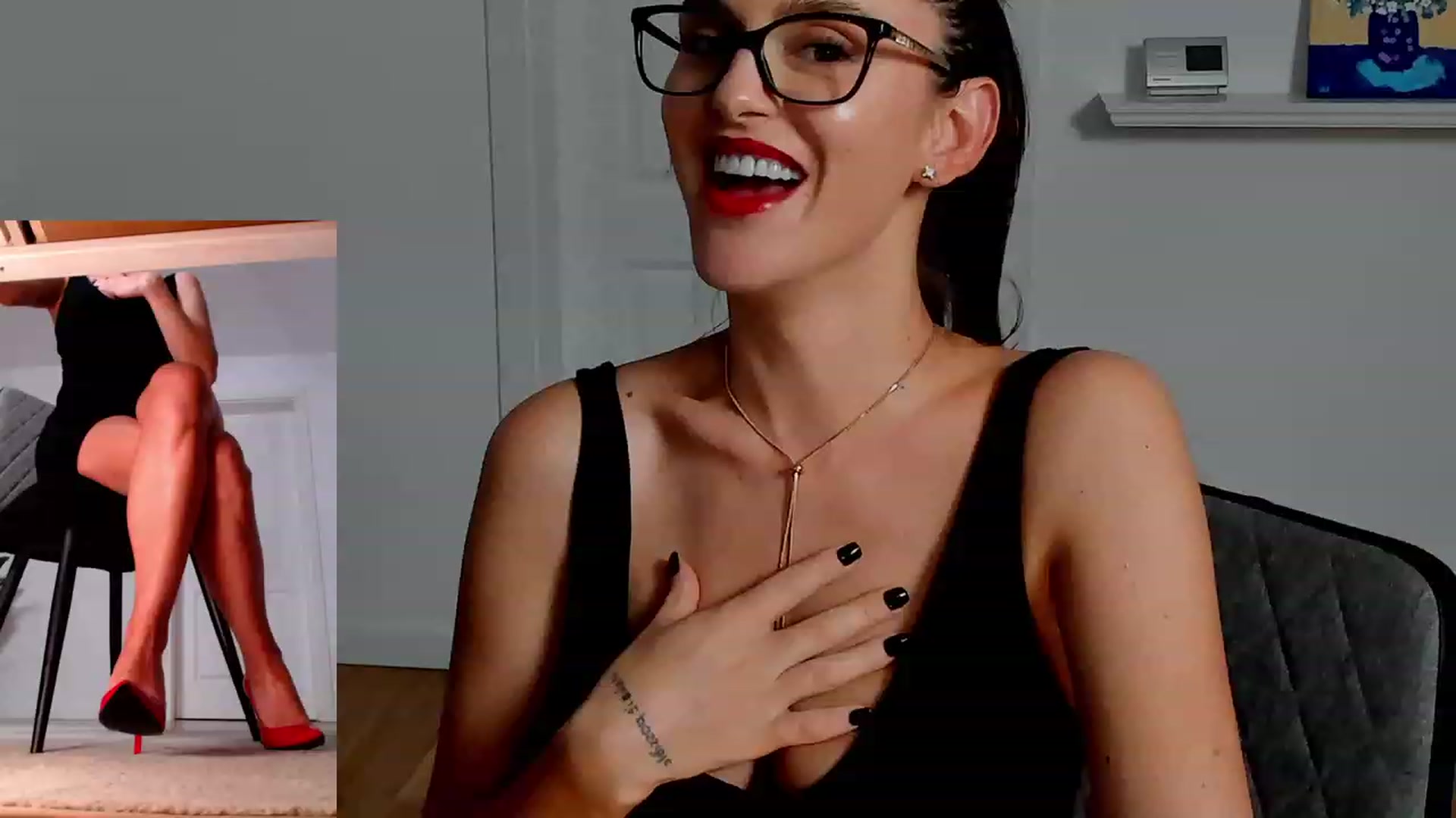 Gallery image thumbnail from LegswAttitude's myfreecams stream on, 10/22/2023, 19:05 image 3 of 20