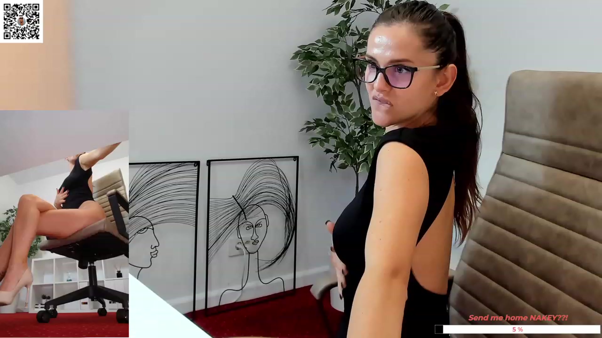 Gallery image thumbnail from LegswAttitude's myfreecams stream on, 10/25/2023, 12:16 image 20 of 20