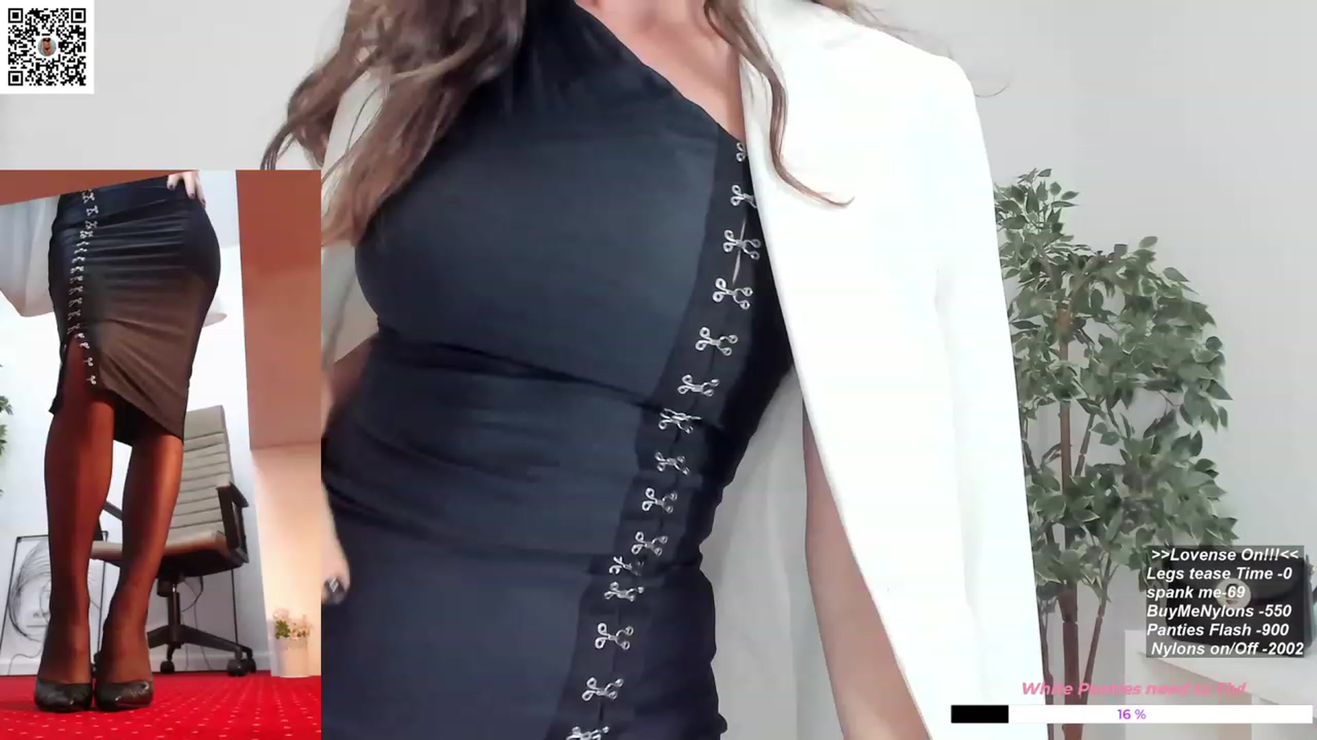 Gallery image thumbnail from LegswAttitude's myfreecams stream on, 11/22/2023, 12:20 image 3 of 20